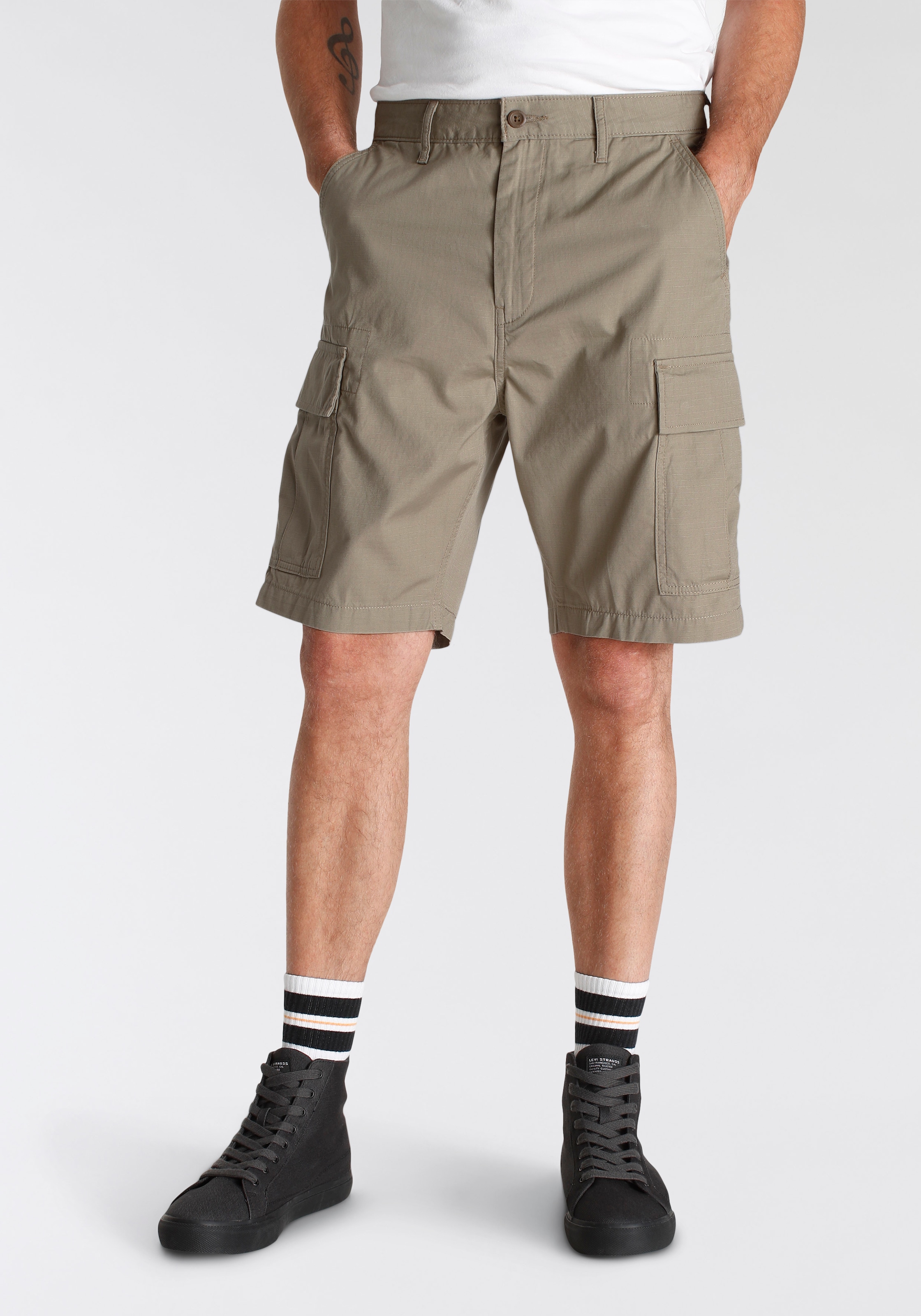 Levi's® Cargoshorts »CARRIER CARGO SHORT«, Sommerhose