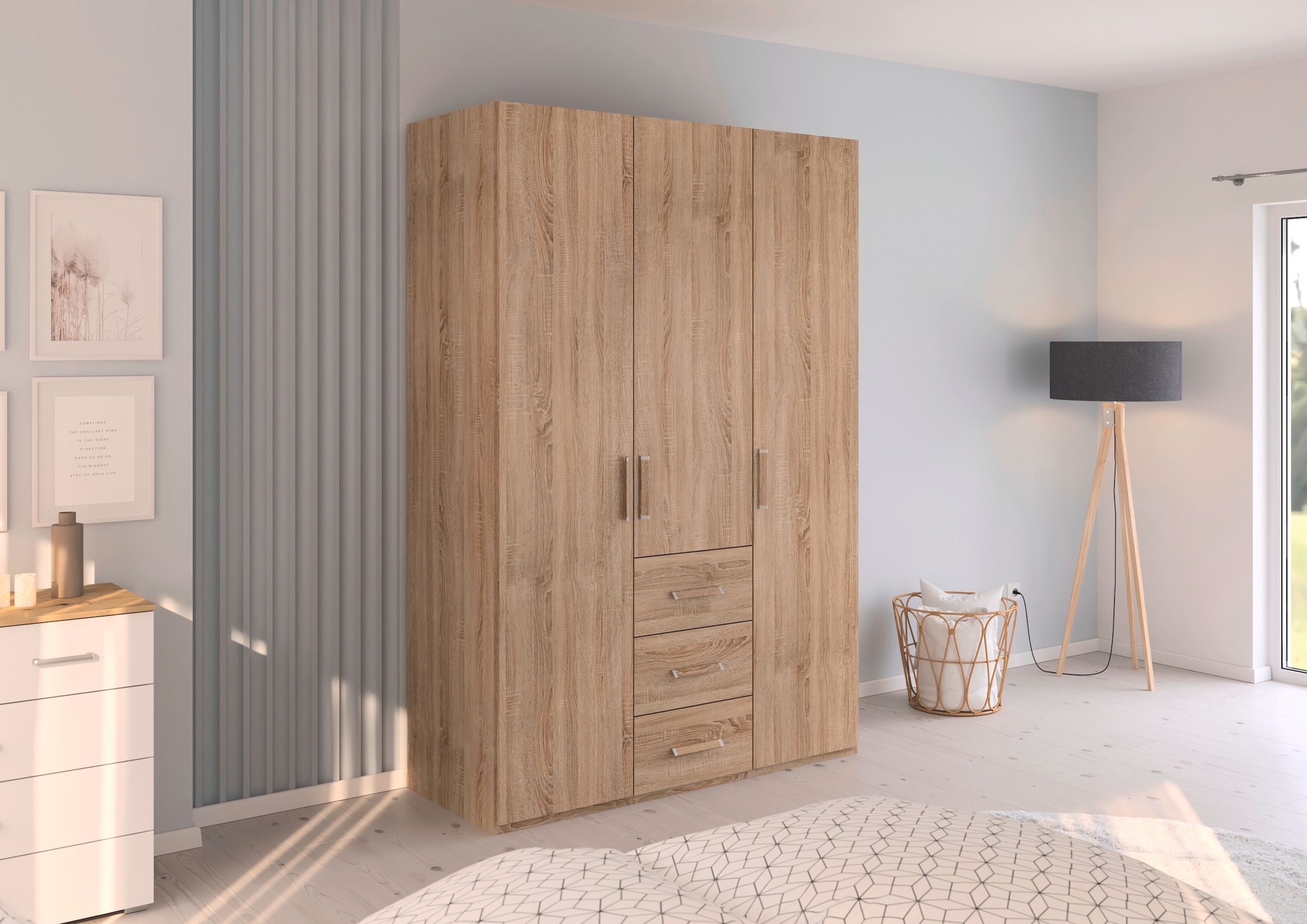 rauch Drehtürenschrank »Kleiderschrank Schrank Garderobe Schlafzimmerschrank EVELYN«, (in 2 Höhen 197 oder 210 cm erhältlich), in elegantem Stil mit Schubladen 3 Breiten und 2 Höhen MADE IN GERMANY