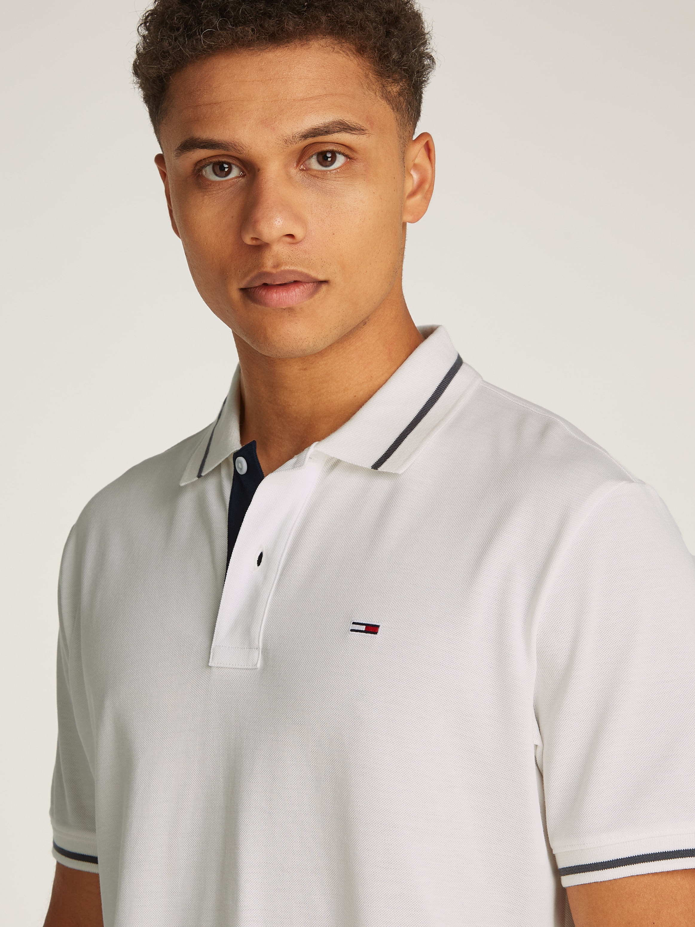 Tommy Jeans Poloshirt »TJM REG TIPPED POLO«, mit Streifendetails