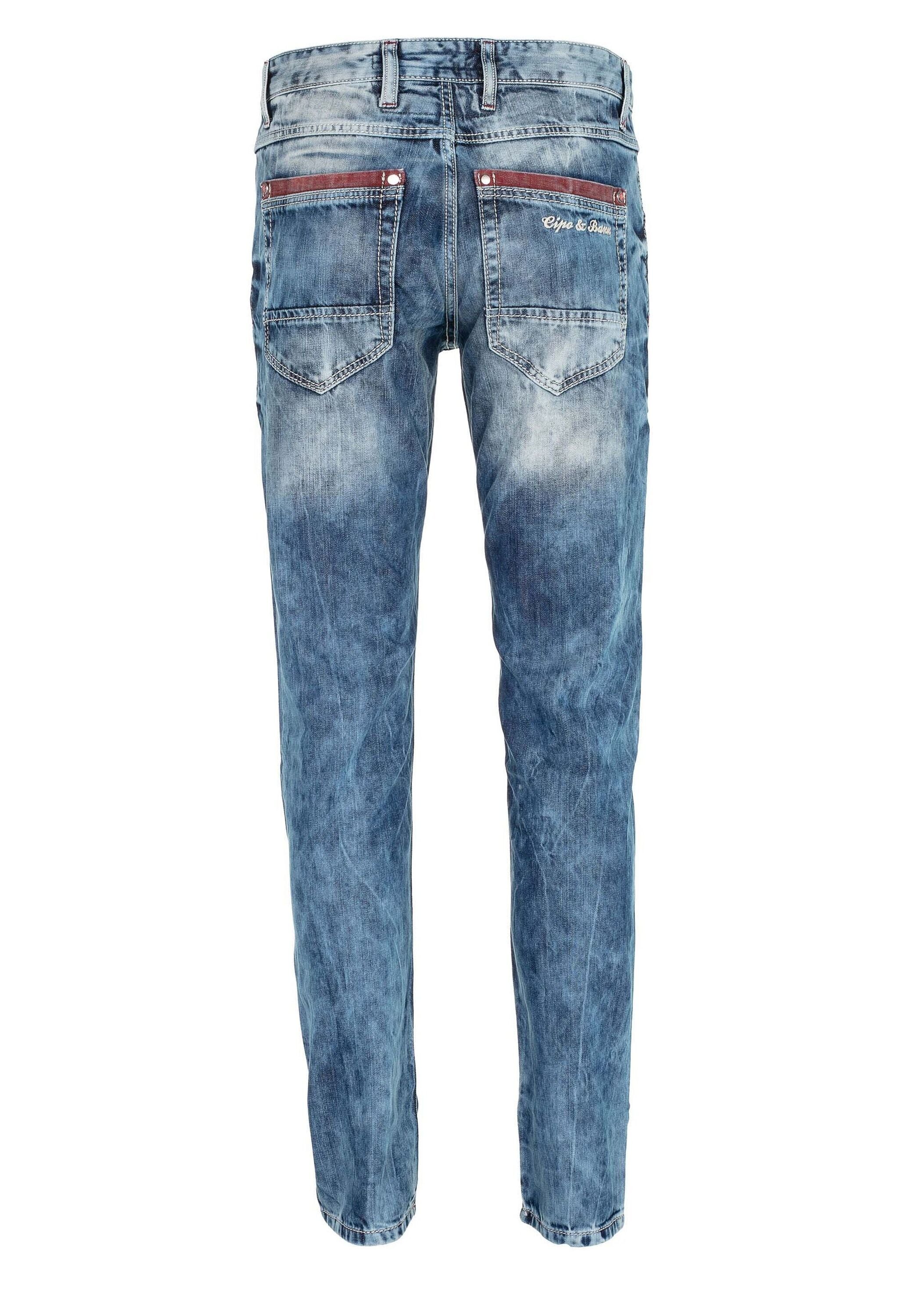 Cipo & Baxx Röhrenjeans »Jeans«, im Used-Look, CD-520