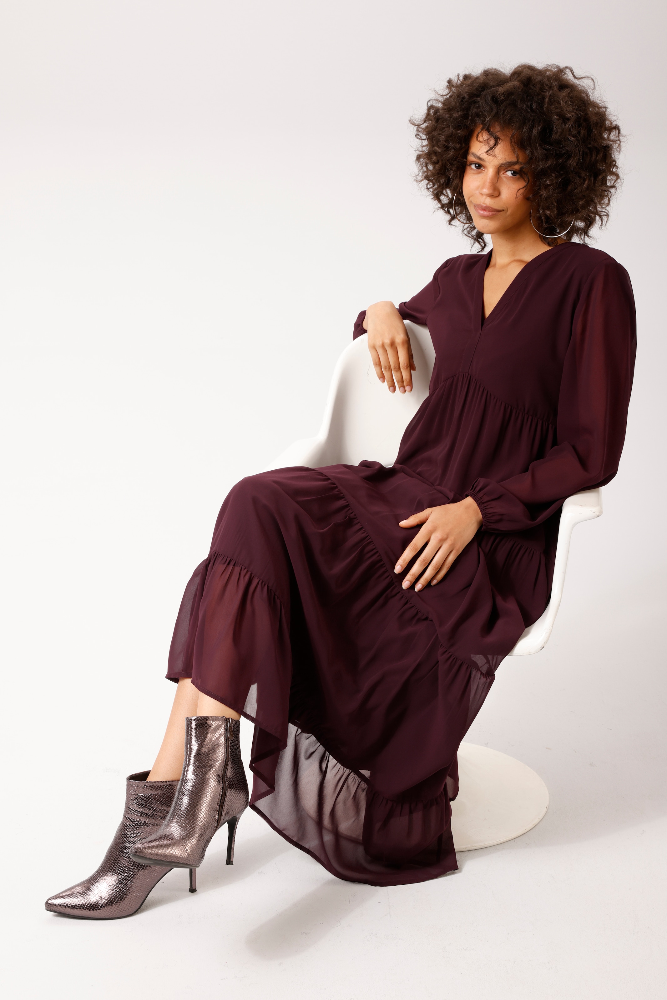 Aniston CASUAL Maxikleid in trendiger Farbpalette - NEUE KOLLEKTION