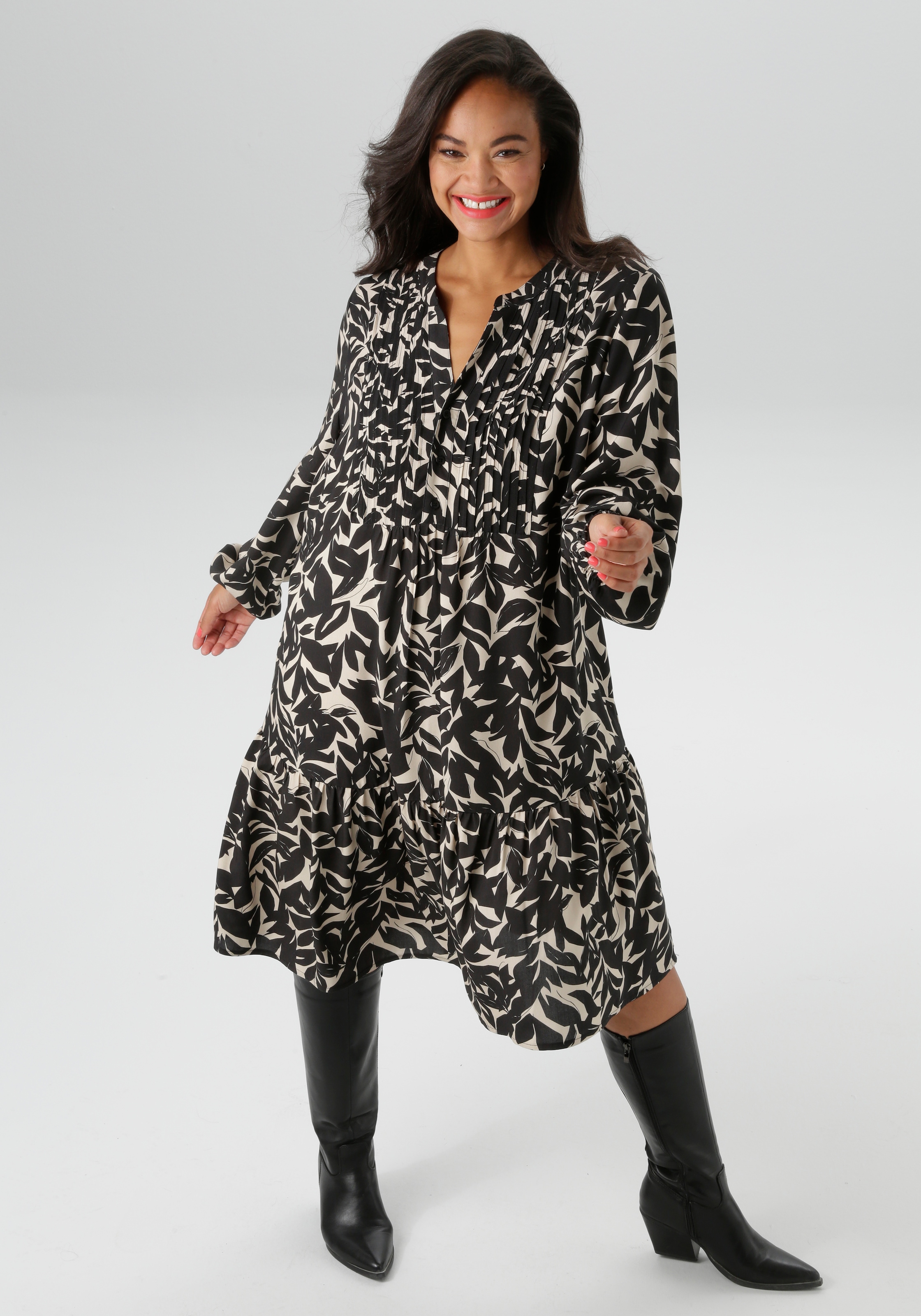 Aniston PLUS Tunikakleid mit graphischem Blätterdruck günstig online kaufen