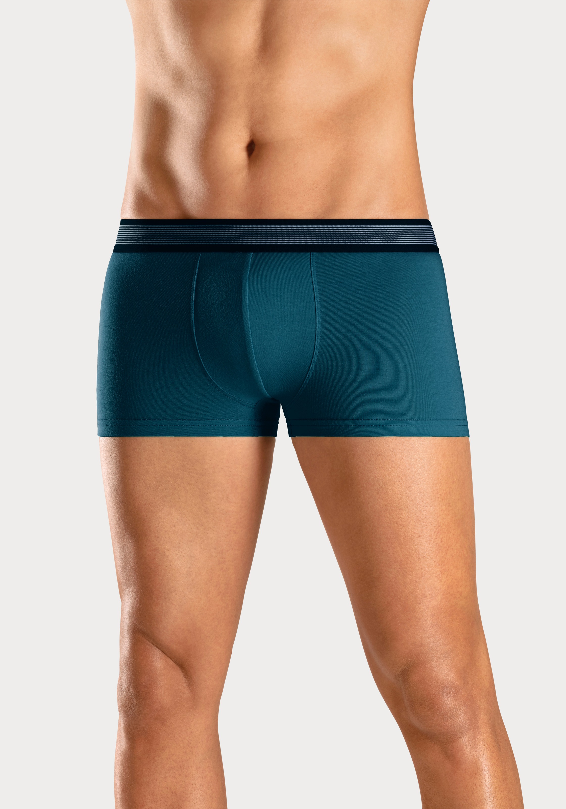 H.I.S Boxershorts, (Packung, 4 St.), in Hipster-Form mit gestreiftem Webbund