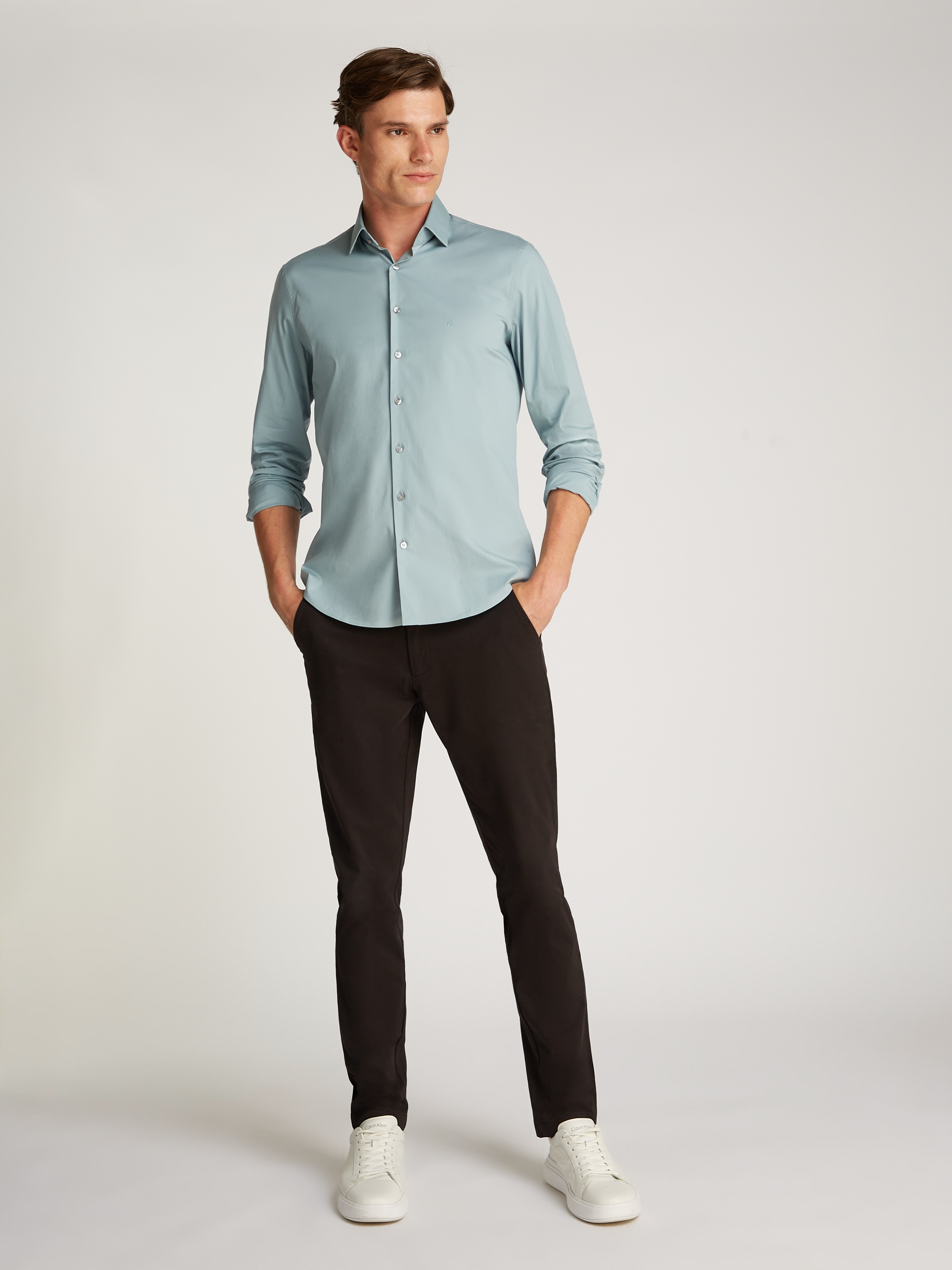 Calvin Klein Businesshemd »POPLIN STRETCH SLIM SHIRT« mit Kentkragen, Logoprint auf Brusthöhe