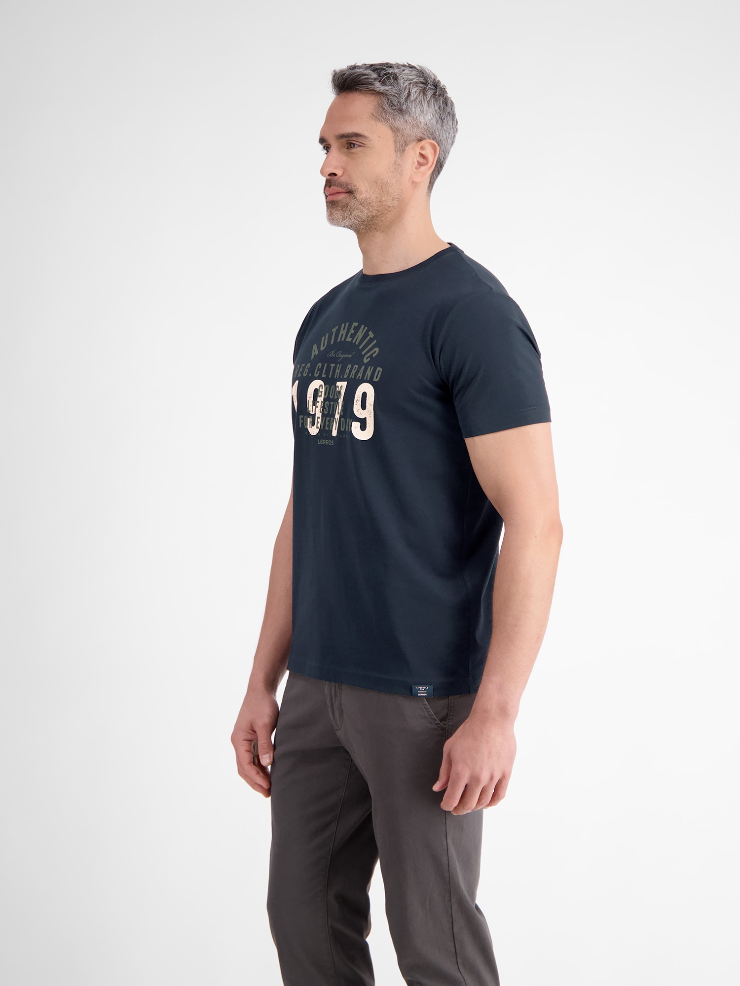 LERROS T-Shirt »LERROS Unifarbenes T-Shirt mit Print«