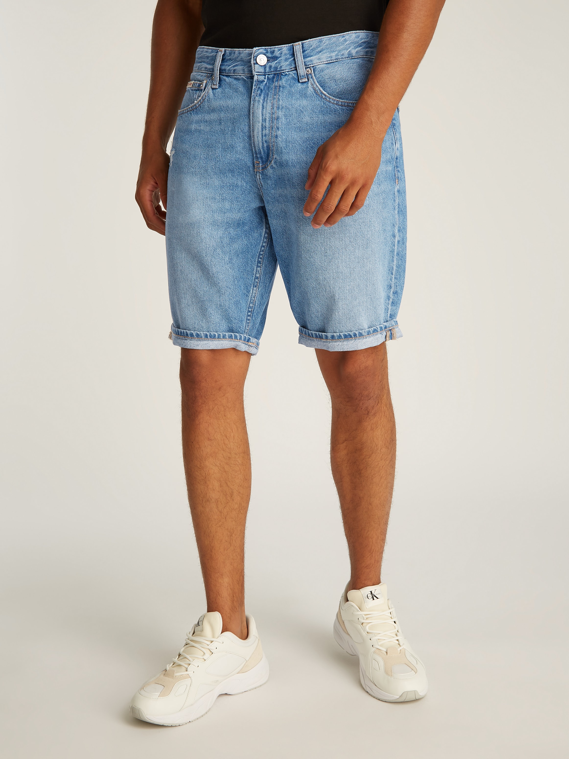 Calvin Klein Jeans Shorts "REGULAR SHORT", in mittelblauer Waschung günstig online kaufen