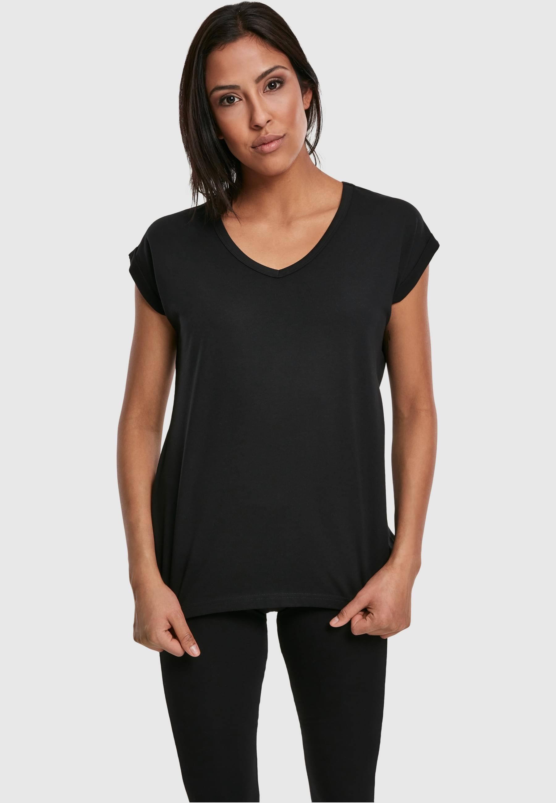 URBAN CLASSICS Kurzarmshirt »Urban Classics Damen Ladies Round V-Neck Extended Shoulder Tee«, (1 tlg.)