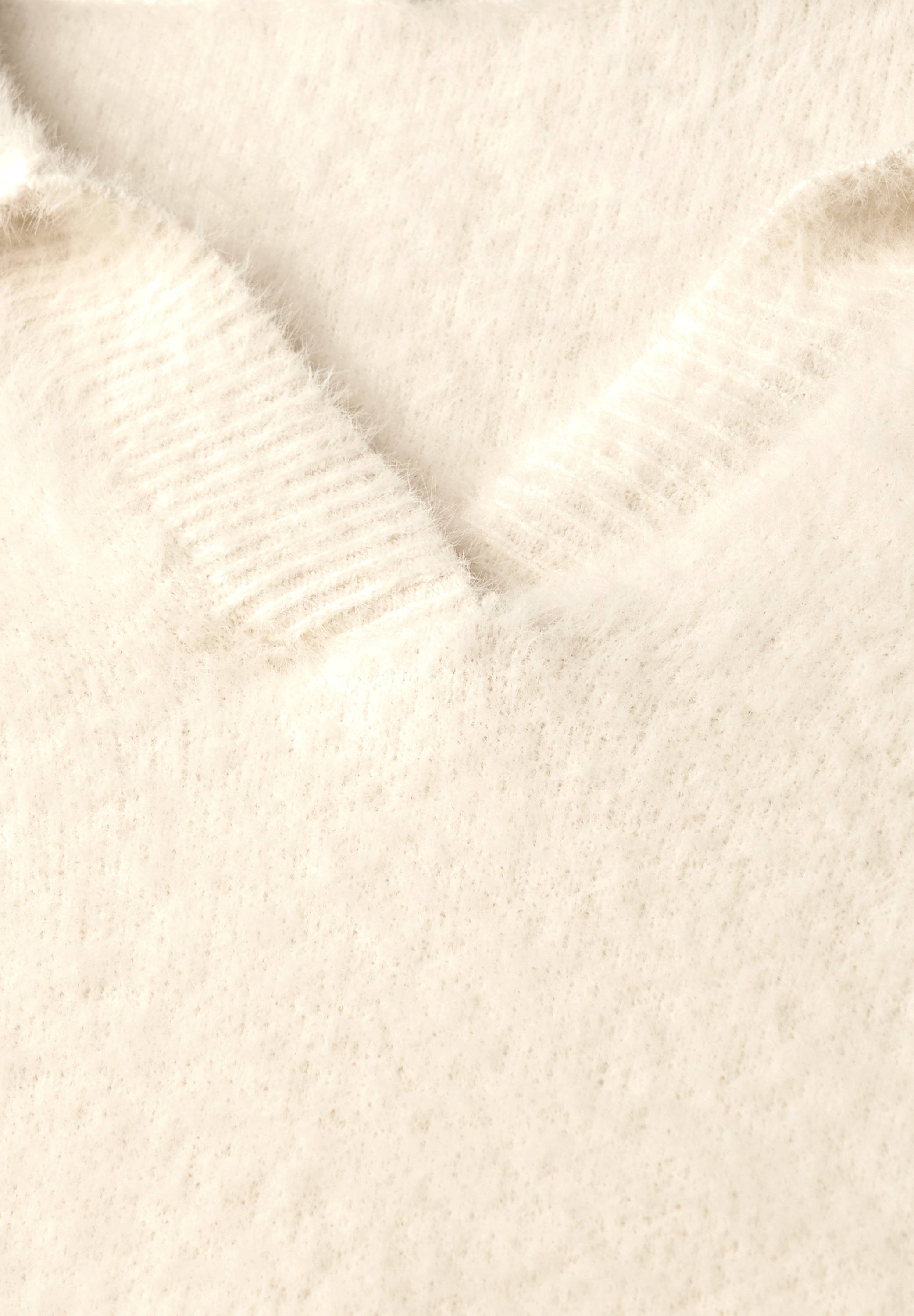 STREET ONE Strickpullover, flauschiges Federgarn, Regular Fit
