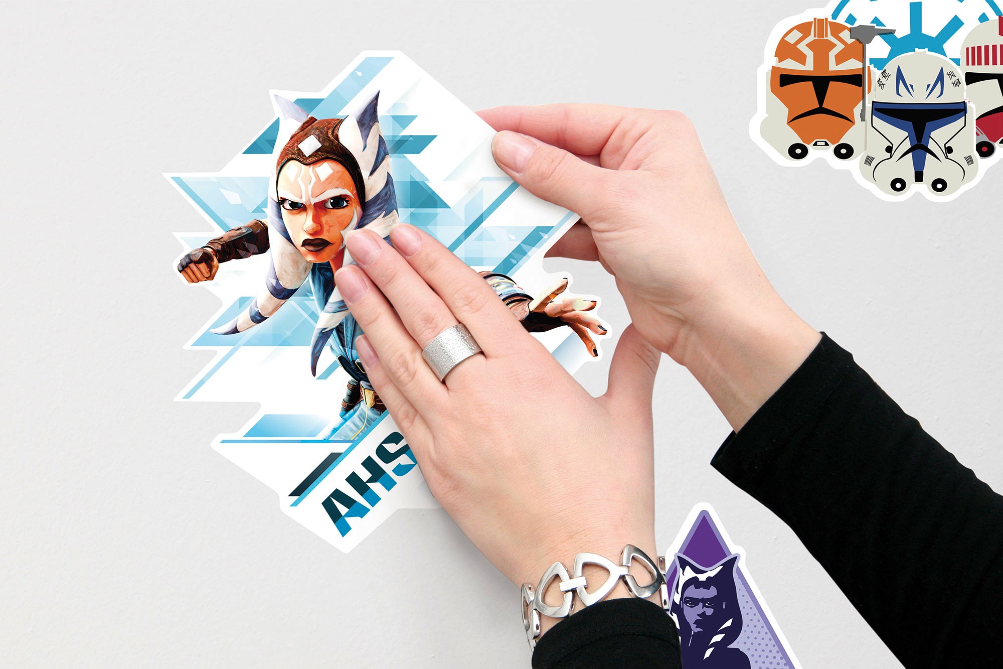 Thumbnail - Komar Wandtattoo "Clone Wars Badges - Größe 100 x 70 cm" selbstklebend, Wandsticker, Kinderzimmer