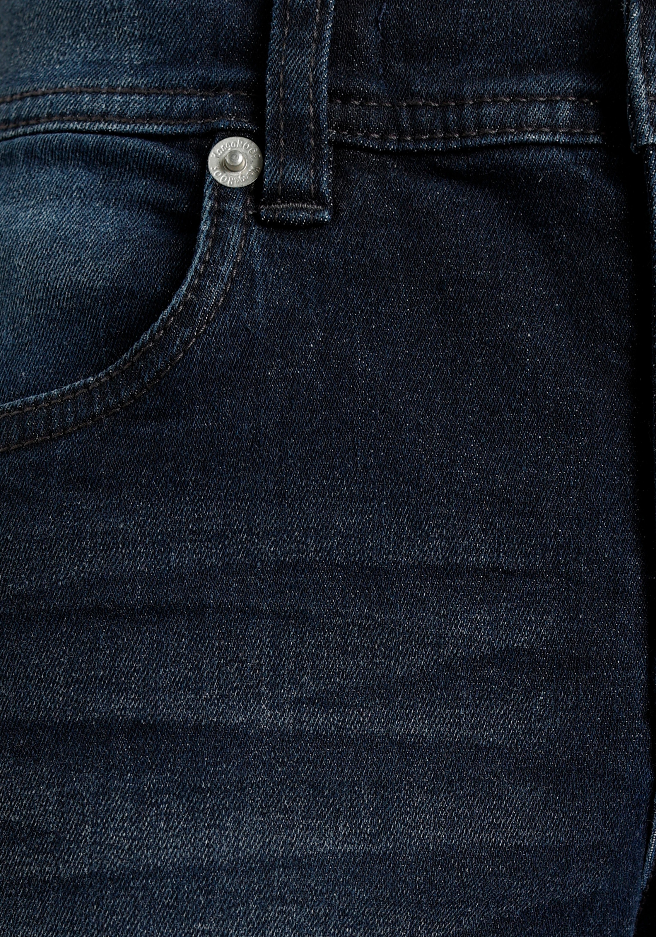 KangaROOS Stretch-Jeans », regular fit mit geradem Beinverlauf«, mit Logo-Stickerei hinten