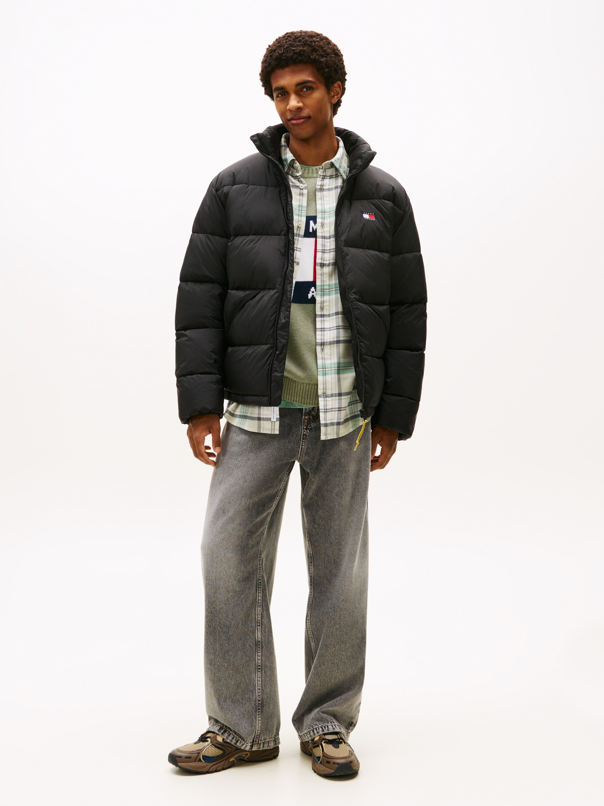 Tommy Jeans Steppjacke »VAIL PUFFER«, ohne Kapuze, Daunenjacke, Übergangsjacke Regular fit mit Rundhalsausschnitt