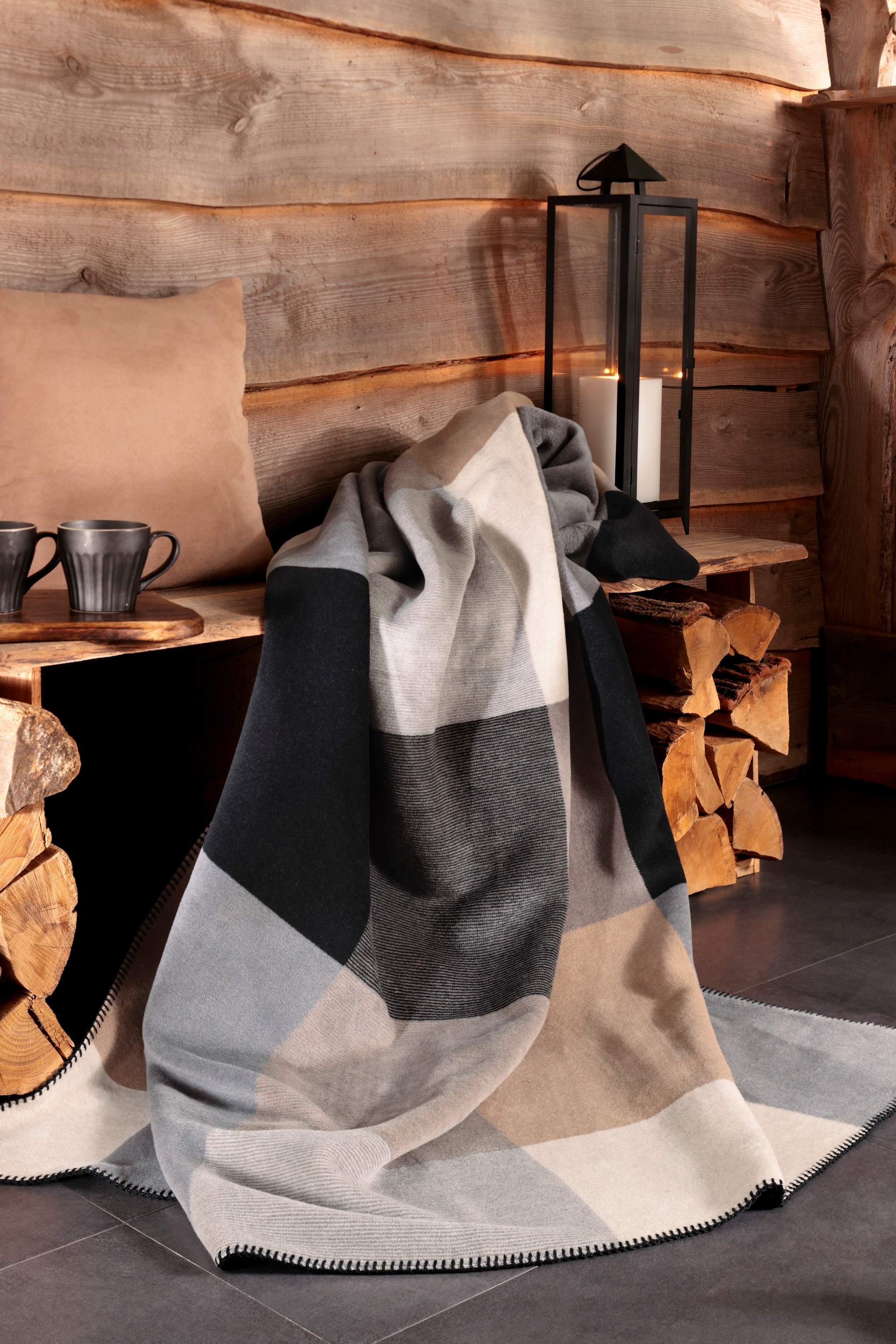 Biederlack Wohndecke »Alp Square« mit Zierstich