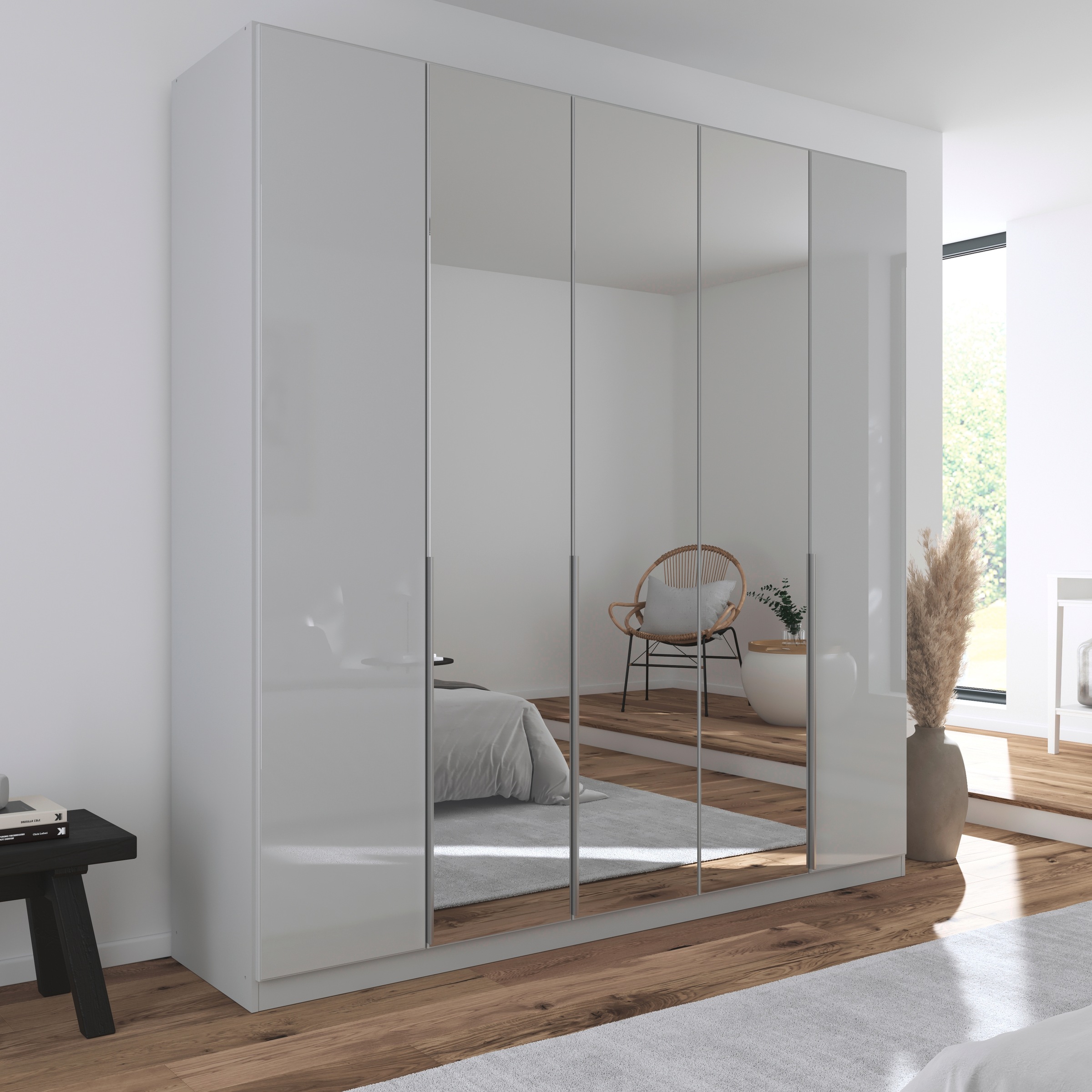 rauch Drehtürenschrank »Kleiderschrank Kleiderschränke Schrank Garderobe AGORDO mit Glasfront«, (in zwei Griff-Farben), durchdachte Innenausstattung, in 6 Breiten und 2 Höhen MADE IN GERMANY
