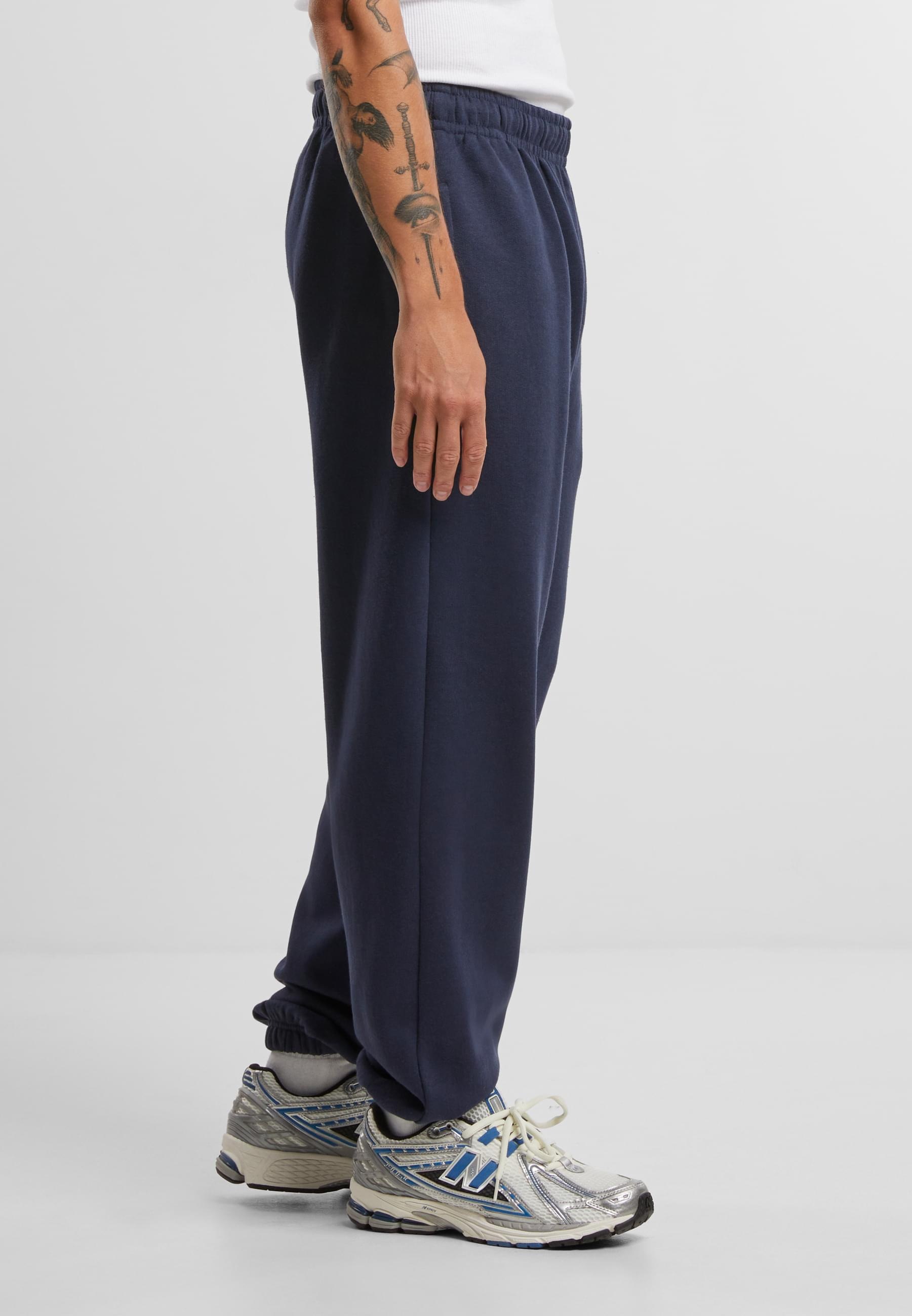 URBAN CLASSICS Jogginghose »Urban Classics Basic Essential Sweatpants«, (1 tlg.)