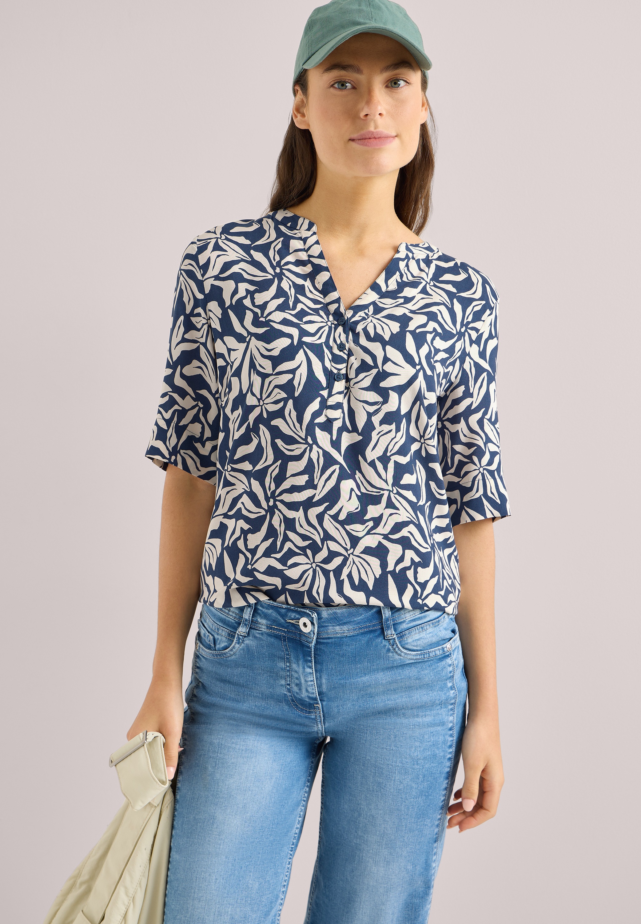 Cecil Shirtbluse mit geschlitztem Rundhalsausschnitt günstig online kaufen