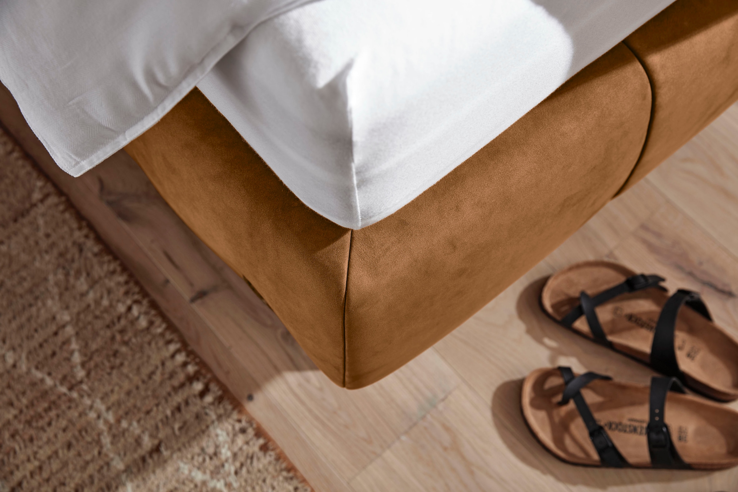 Birkenstock Boxspringbett »Basel Luxury«, luxuriöses Kopfteil mit offener Naht