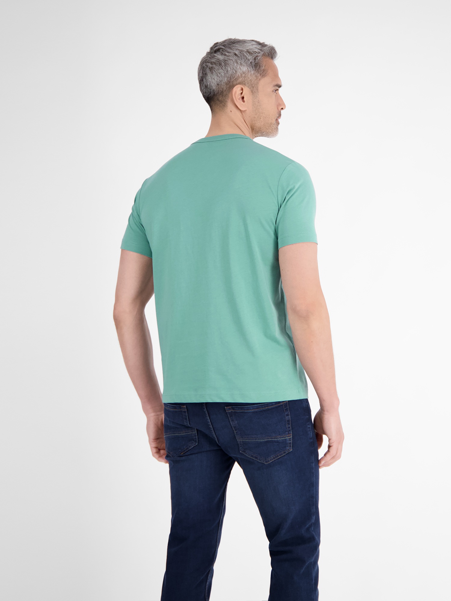 LERROS T-Shirt "LERROS Unifarbenes T-Shirt mit Brustprint" günstig online kaufen