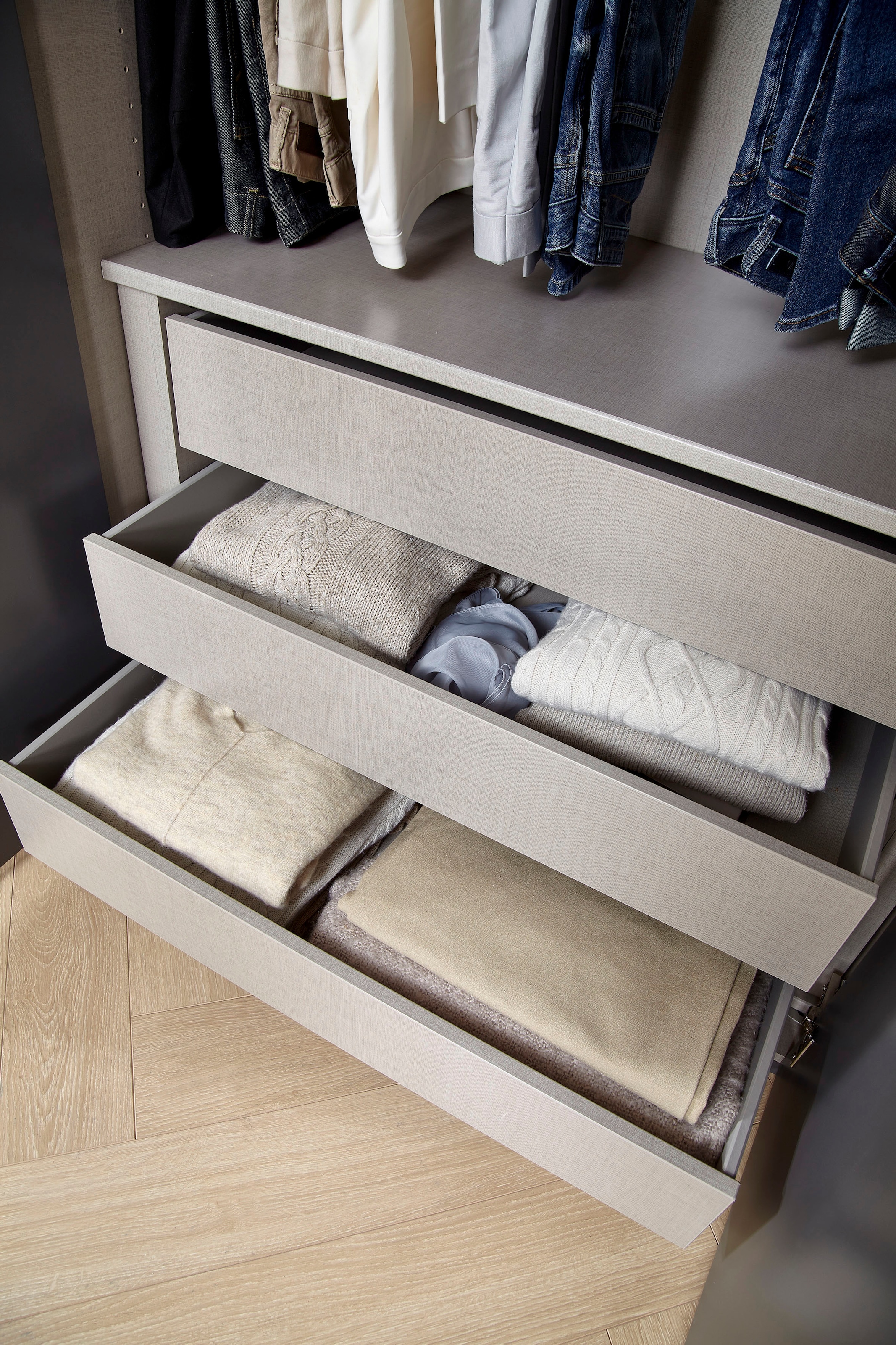 rauch Drehtürenschrank »Purisma« Kleiderschrank Schlafzimmerschrank Schrank, mit umfangreicher Innenausstattung