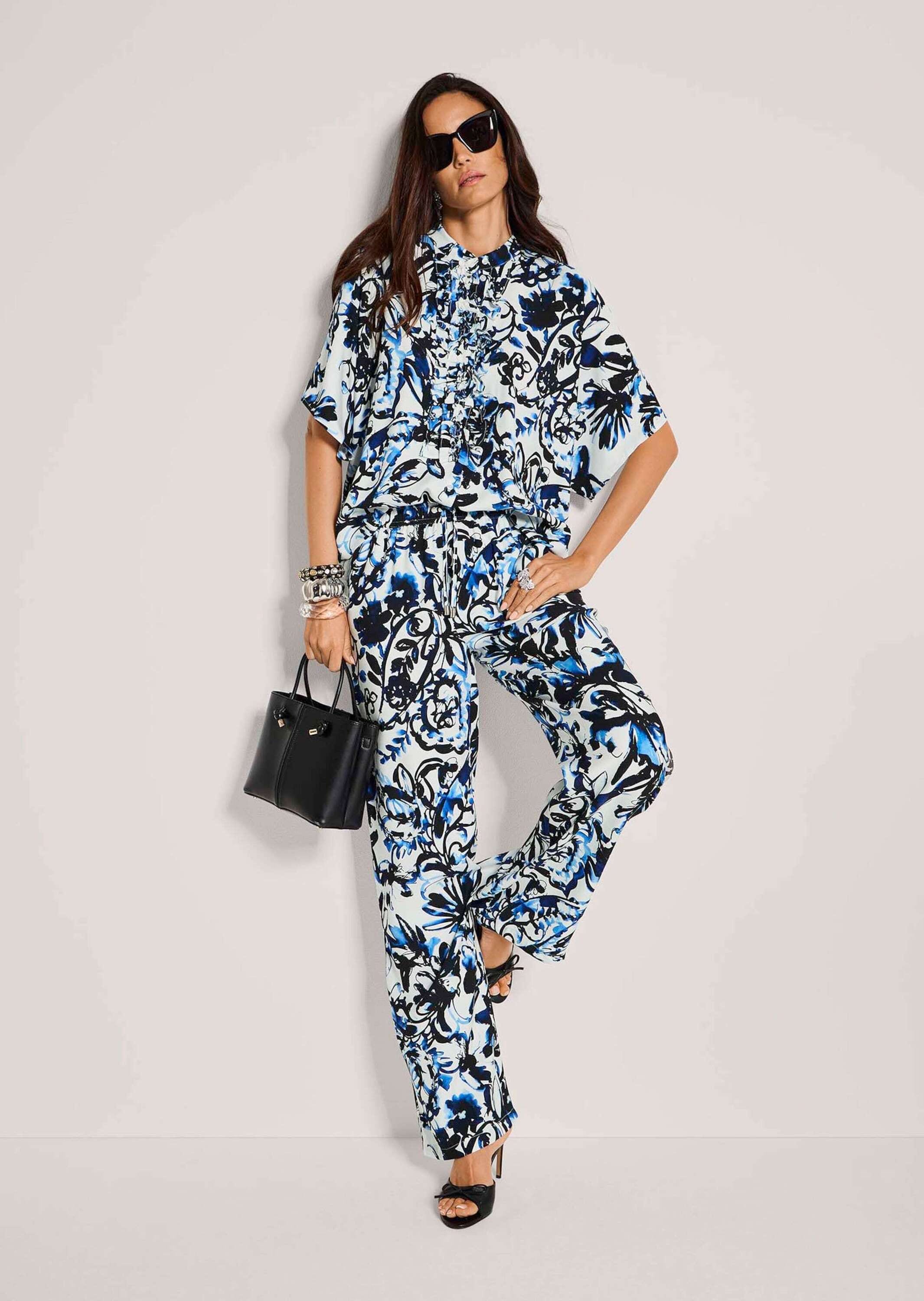 MADELEINE Kurzarmbluse »Blusenshirt Oversized-Bluse mit Rüschen« Bluse mit Rüschendekoration an der Knopfleiste