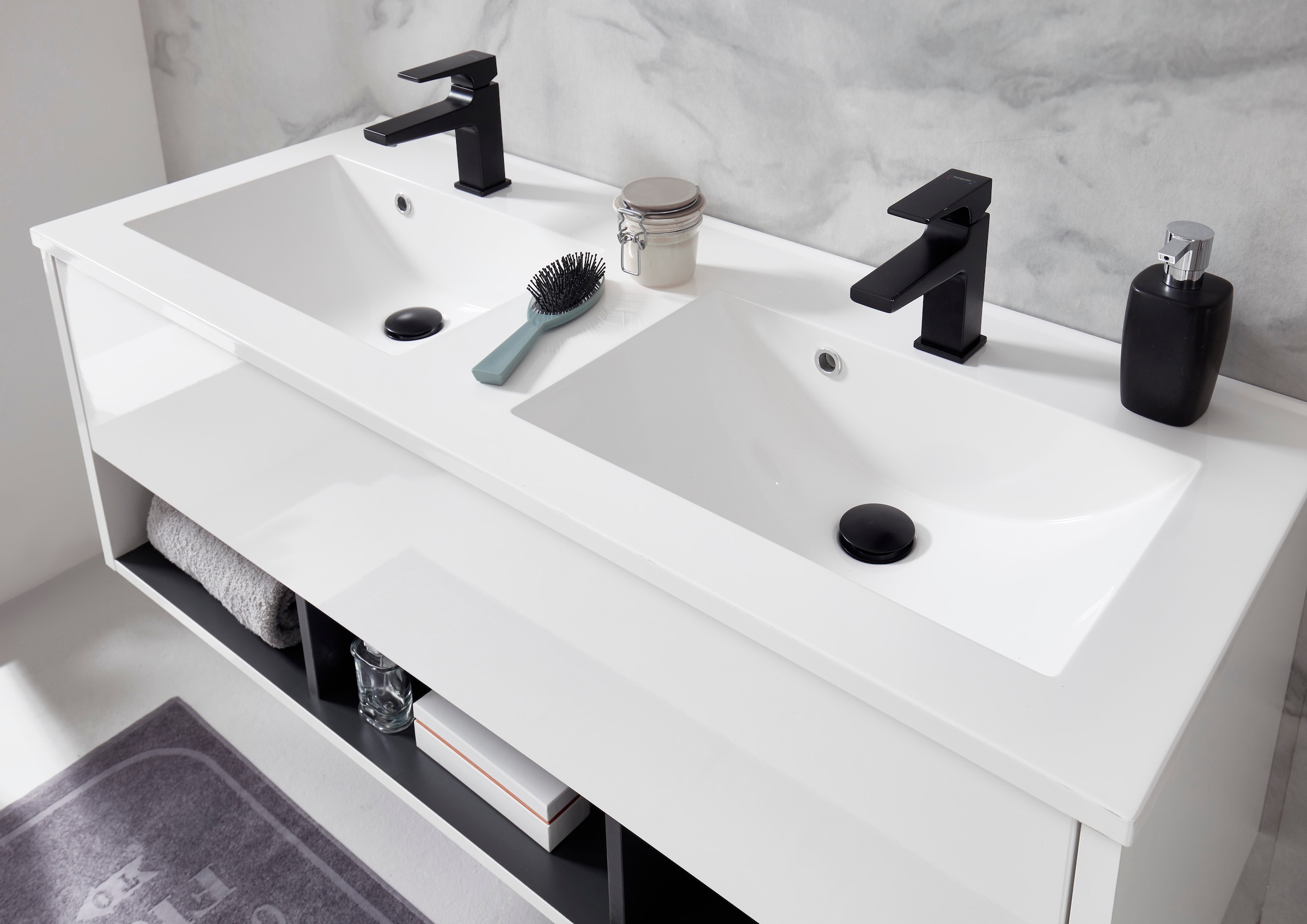 Places of Style Badmöbel-Set »Studio Line, Bad im modernen Design, 2-teiliges Badezimmer«, (2 St.), Waschtisch und Spiegel, in zwei Farben verfügbar, viel Stauraum