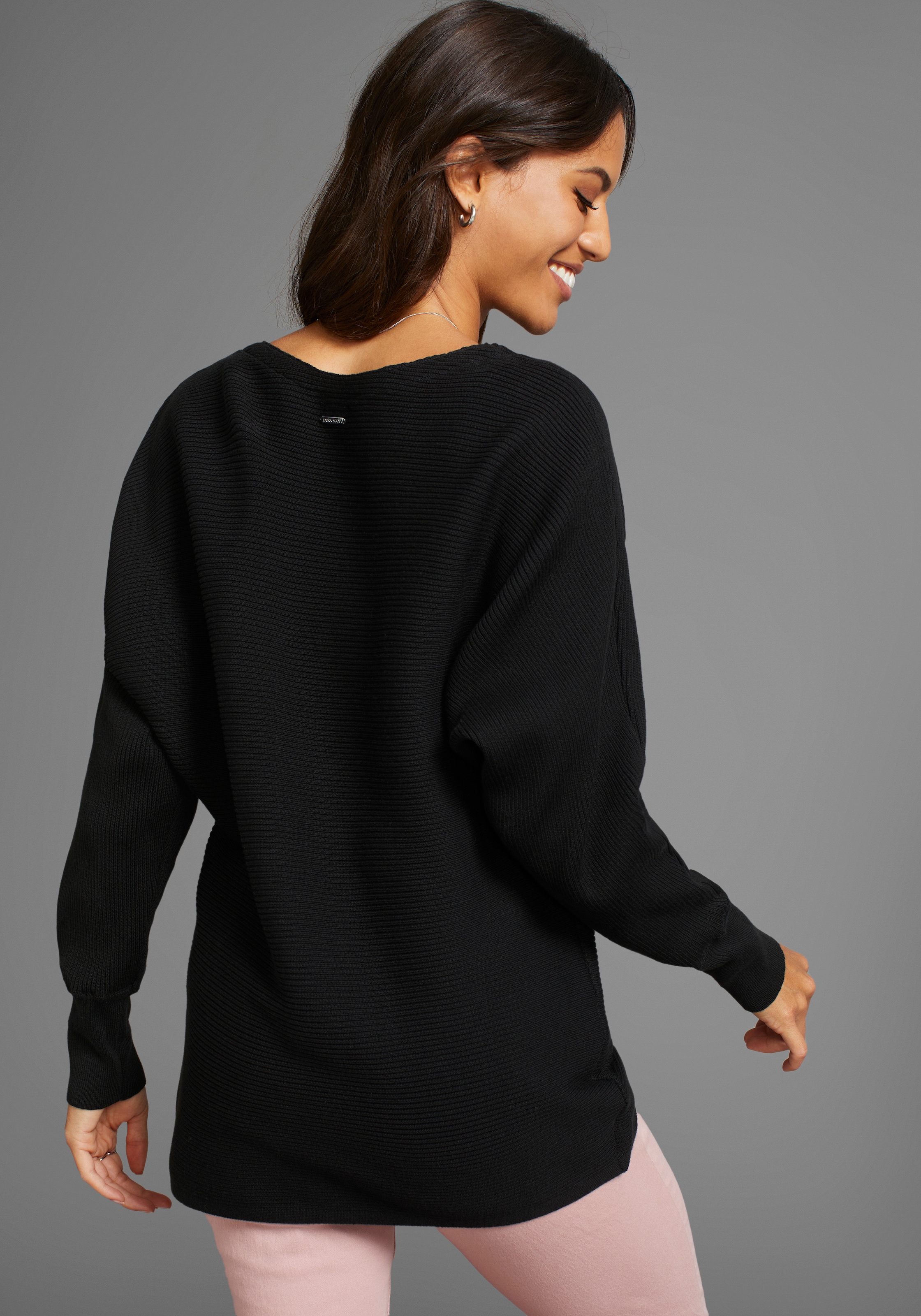 Laura Scott Rundhalspullover, in oversize und Rippstruktur