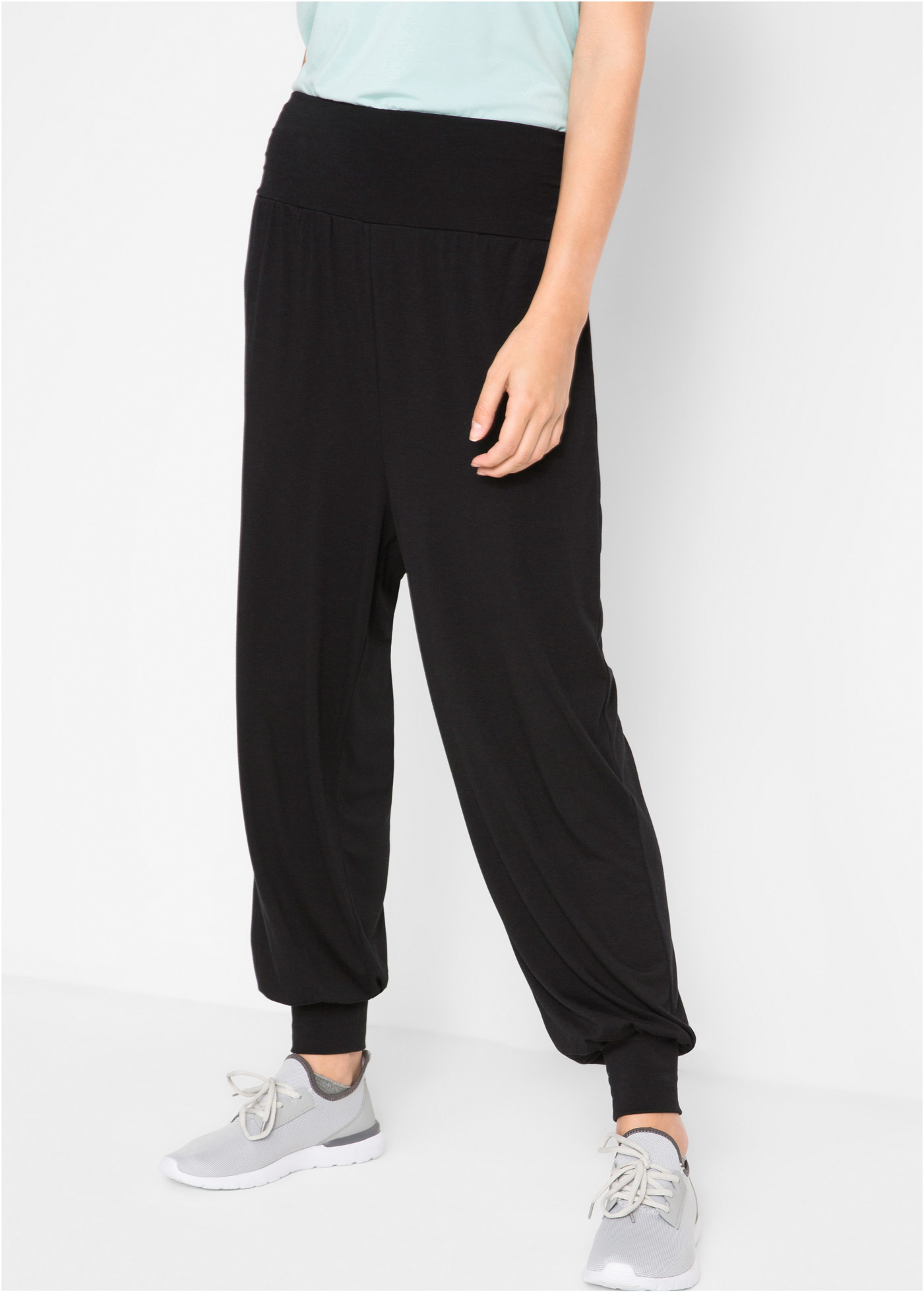 bonprix aus Polyester, Viskose und Elasthan, lockere Passform, Casual Stil