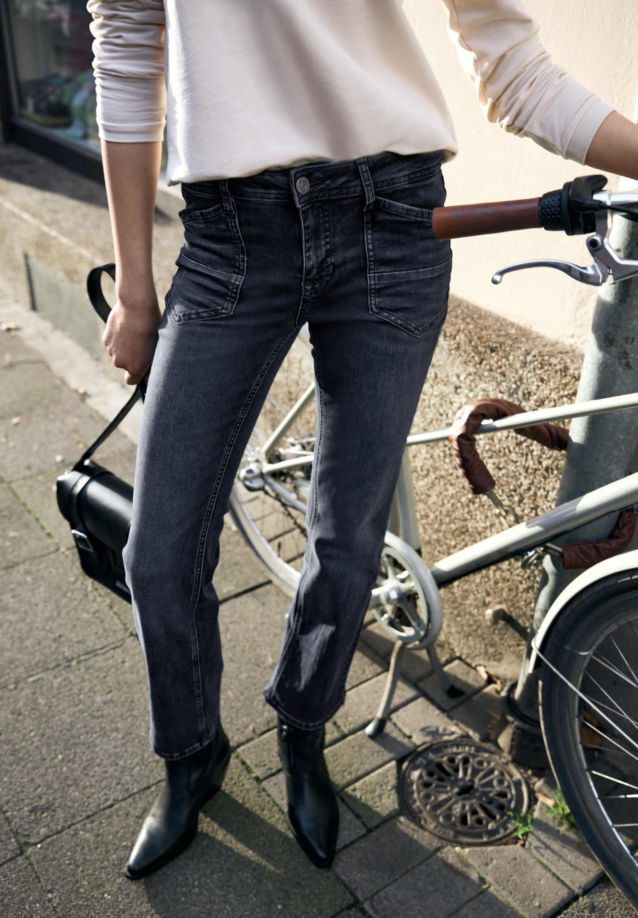 STREET ONE STUDIO Slim-fit-Jeans 4-Pocket Style