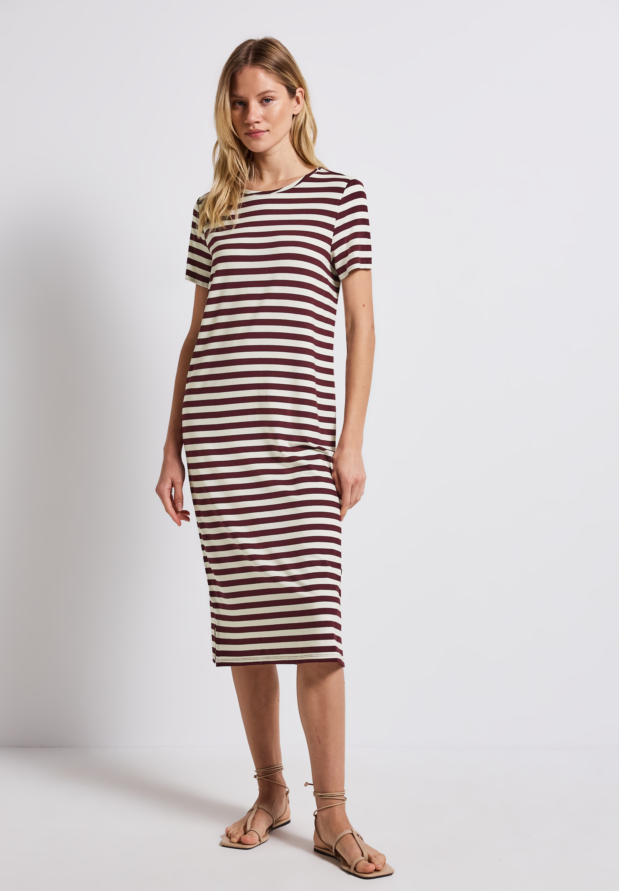STREET ONE Shirtkleid, mit Rundhalsausschnitt günstig online kaufen
