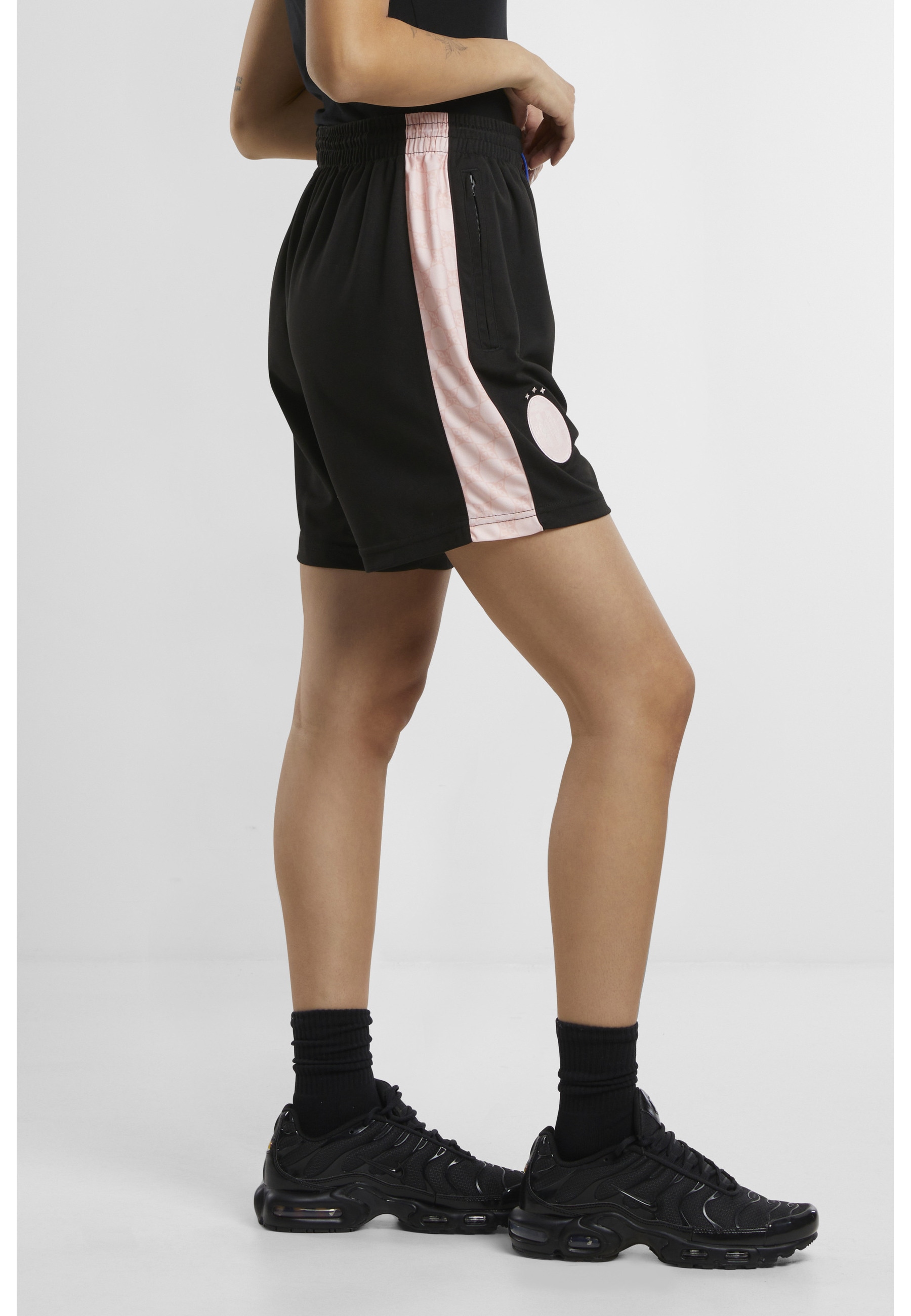 PEQUS Shorts »PEQUS PEQUS Football Logo Short«