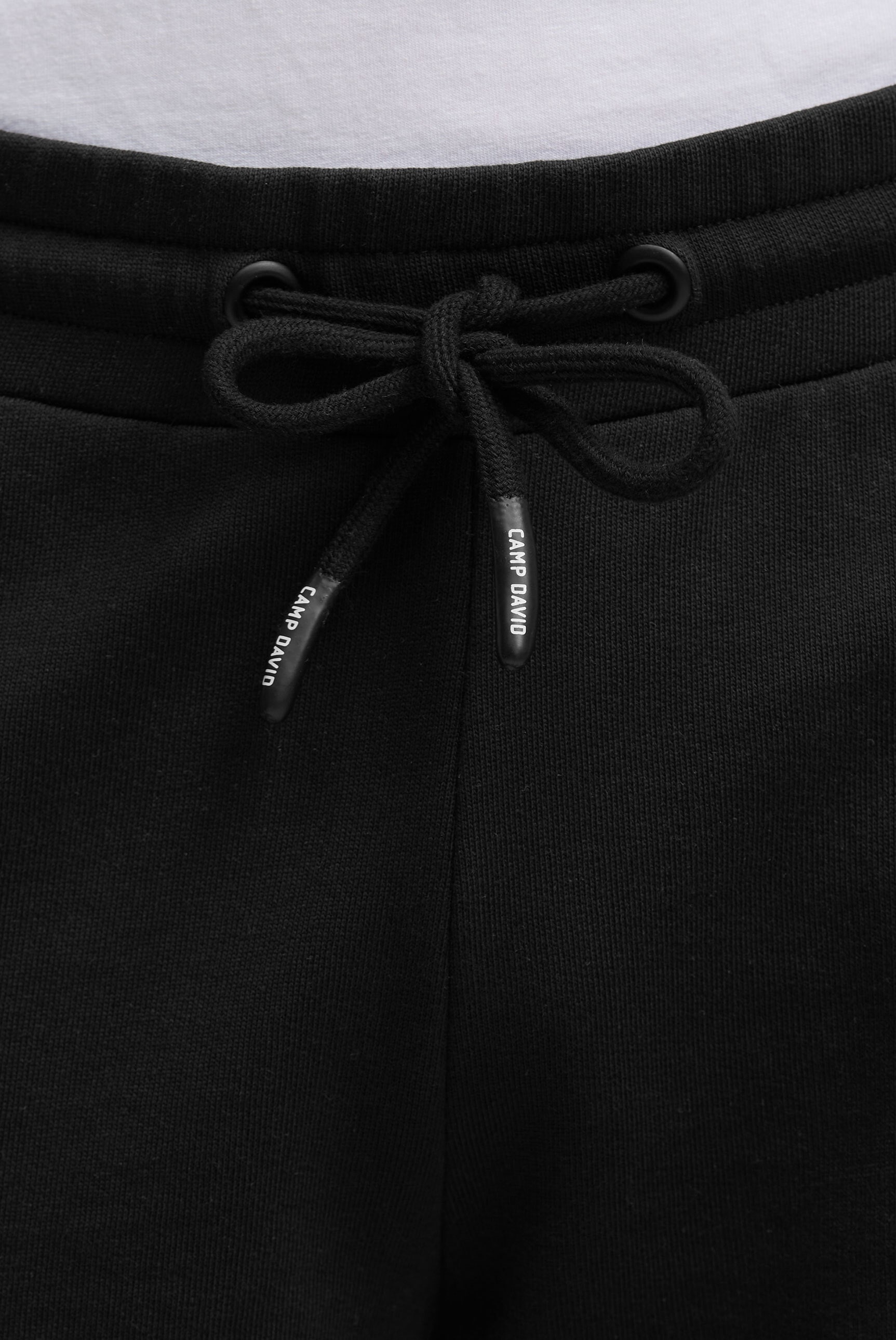 CAMP DAVID Sweatshorts  mit Elastikbund & seitlichen Taschen