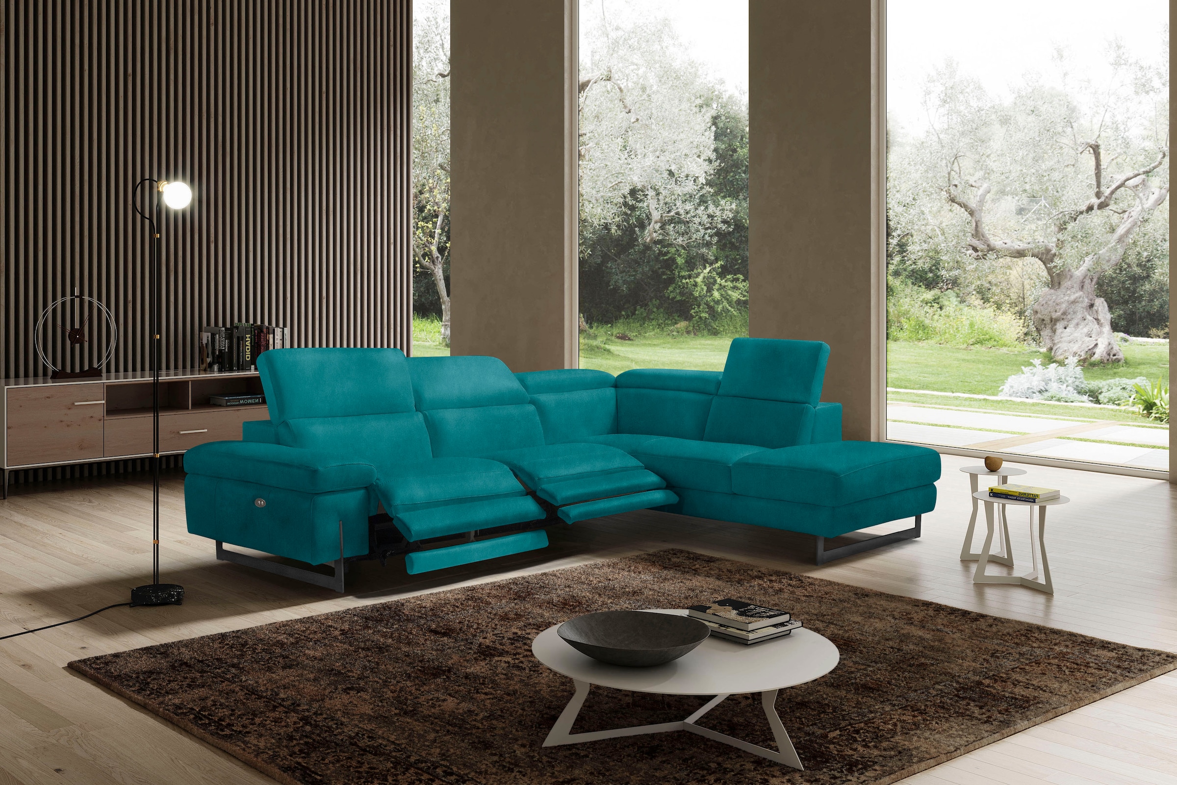 Egoitaliano Ecksofa »Candice, elegant, edel und bequem, erstklassiger Sitzkomfort, L-Form« inkl. 2 elektrischer Relaxfunktionen, Bedienung über Taste an Armlehne