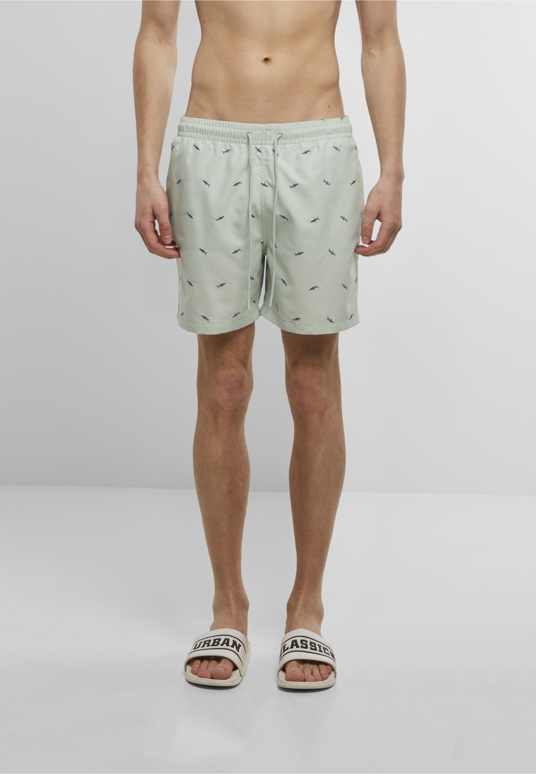 URBAN CLASSICS Badeshorts »Urban Classics Herren Embroidery Swim Shorts«