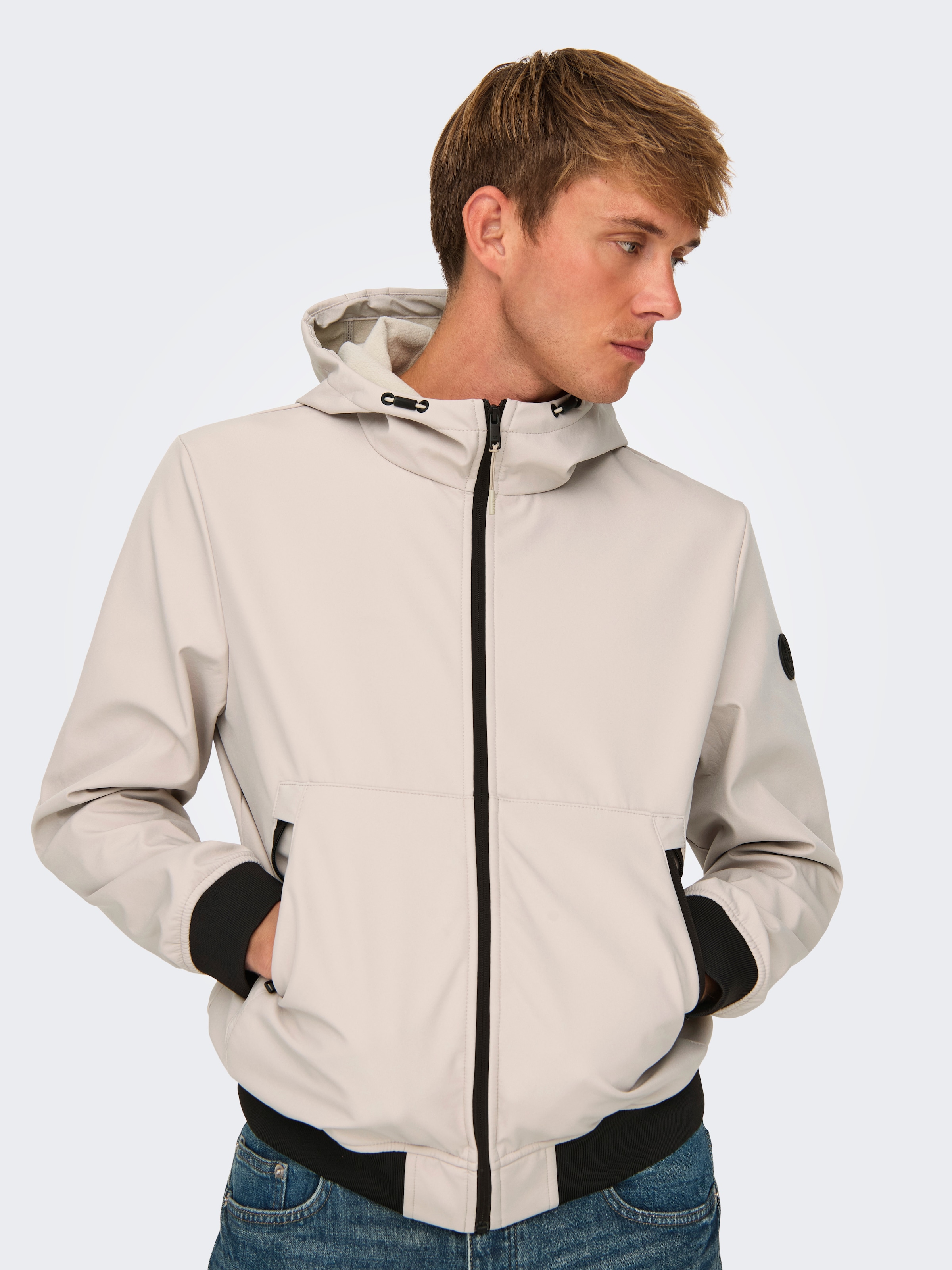 ONLY & SONS Softshelljacke "ONSBOWIE SOFTSHELL BOMBER NOOS" mit Kapuze günstig online kaufen
