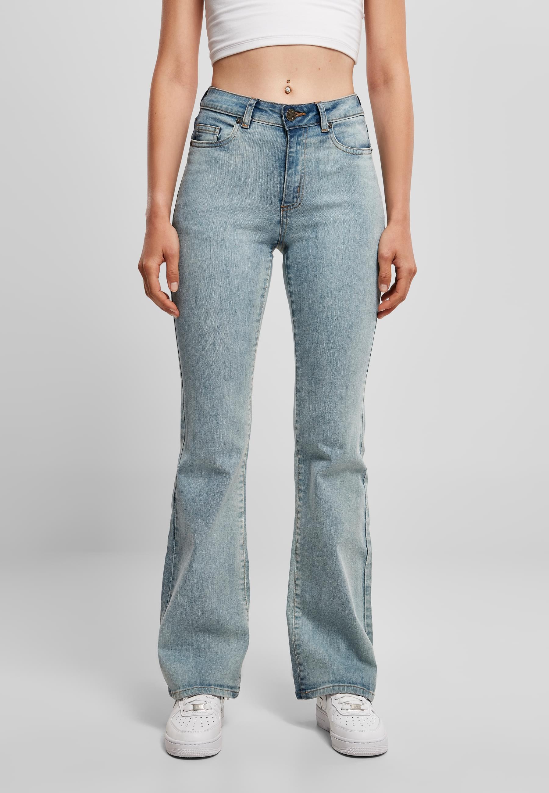 URBAN CLASSICS Bequeme Jeans »Urban Classics Damen Ladies High Waist Flared Denim Pants«, (1 tlg.)