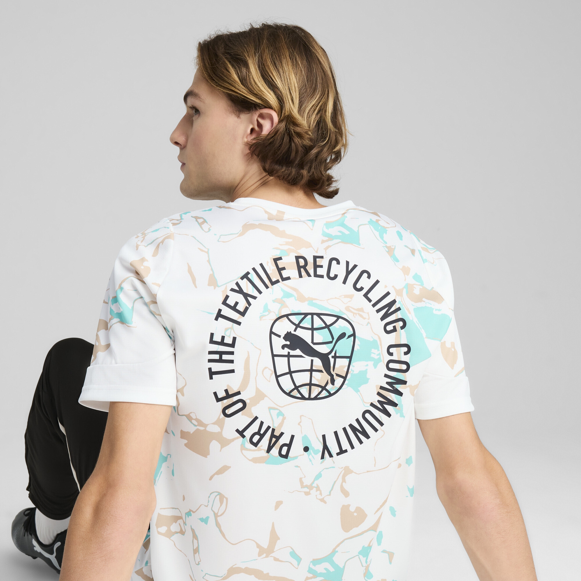 PUMA Trainingsshirt »IndividualEARTH DAY Fußballtrikot Herren«