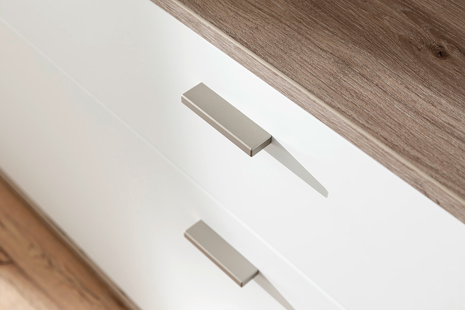 MCA furniture Lowboard »SANTERNO«, mit 1 Tür, 2 Schubkästen, offene Fächer, Fernseher bis 80 Zoll