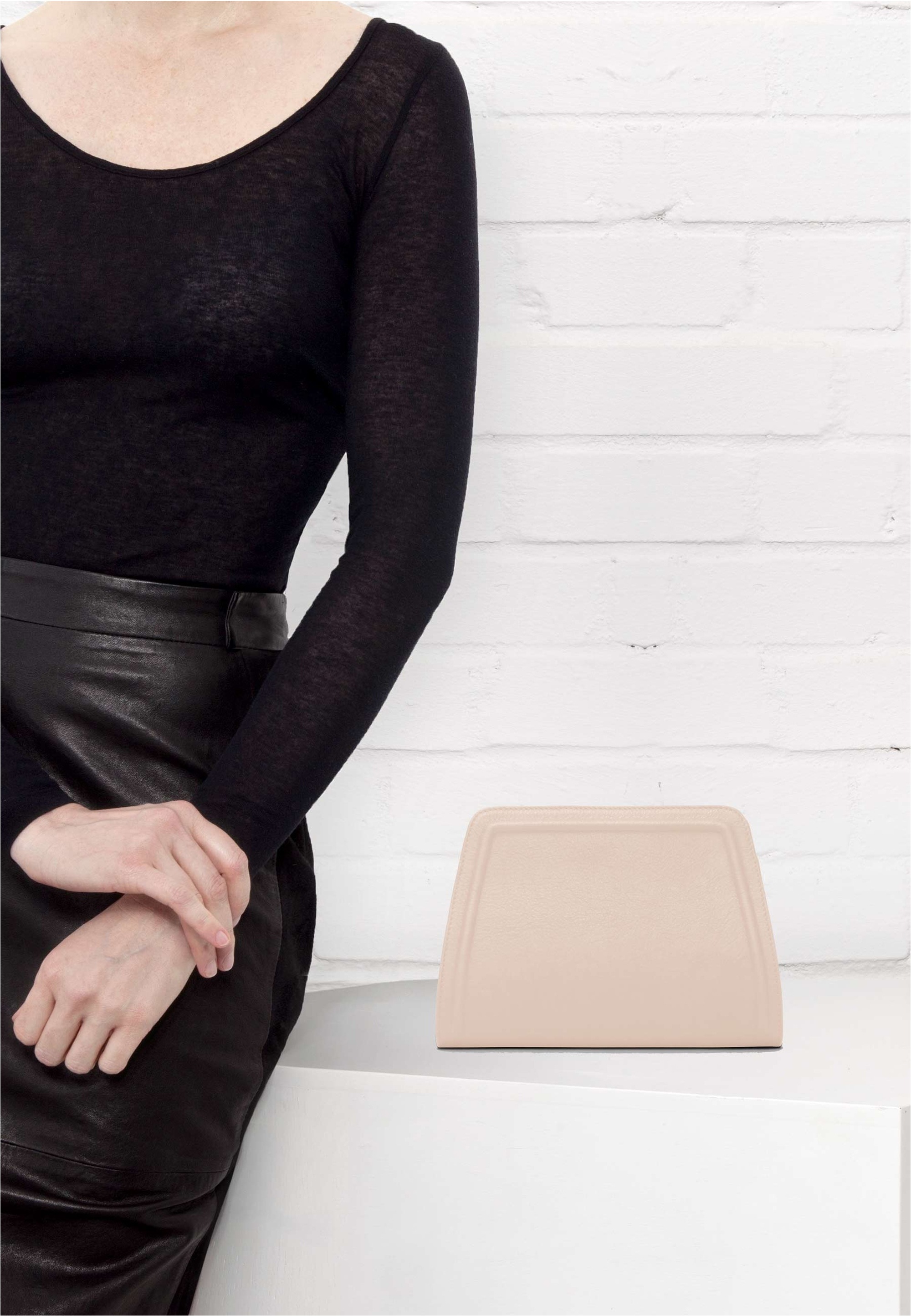 GRETCHEN Schultertasche »Lyra Clutch Two«, aus italienischem Kalbsleder