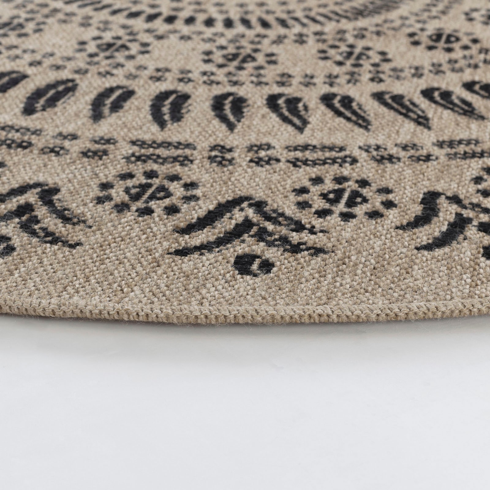 Livabliss Teppich »ILA«, rund, 8 mm Höhe, Teppich In- /Outdoor Boho Jute-Optik, Balkon, Terrasse, Garten, Rund