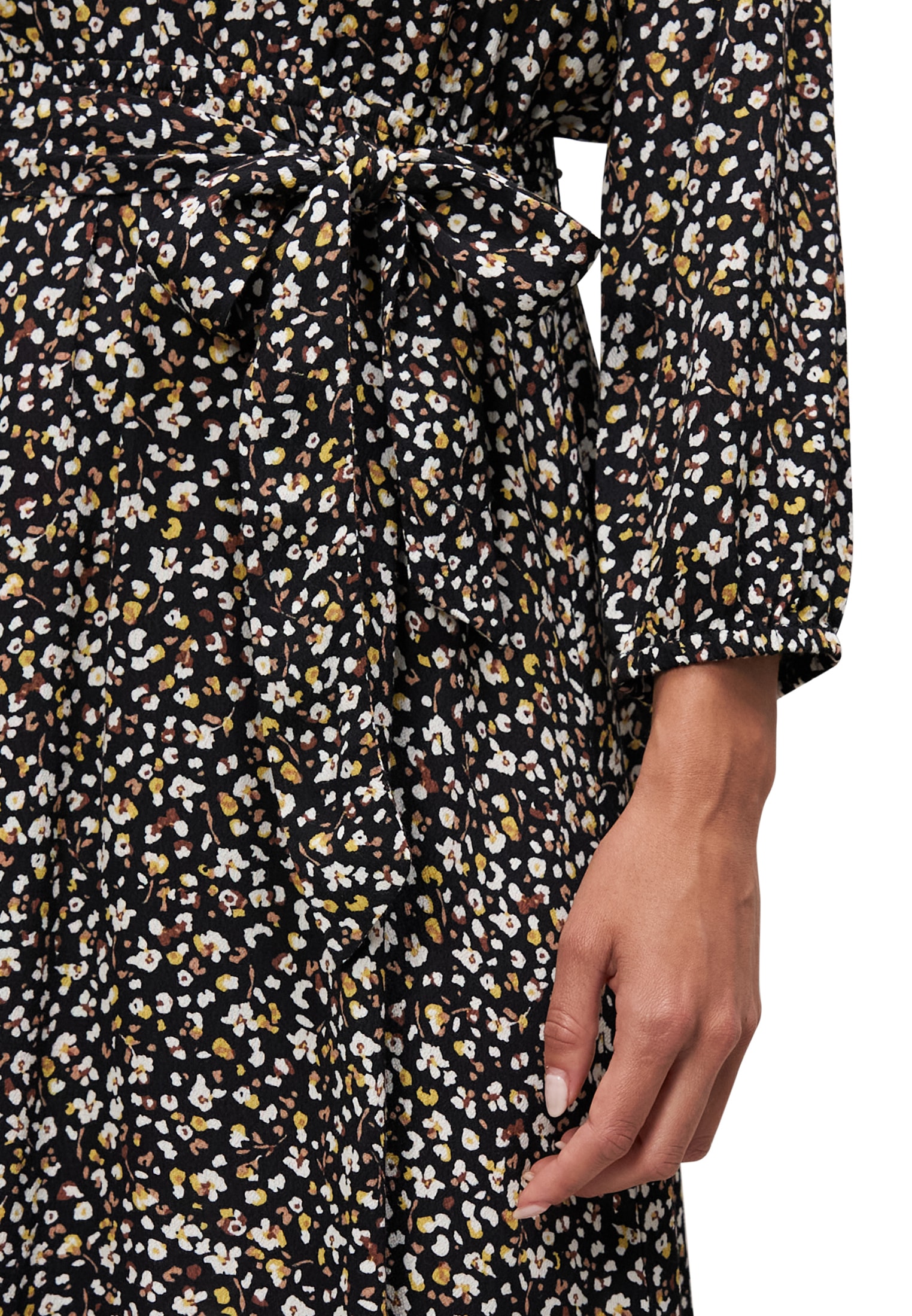 Zero Minikleid »zero Minikleid mit Blumendruck«, Gürtel
