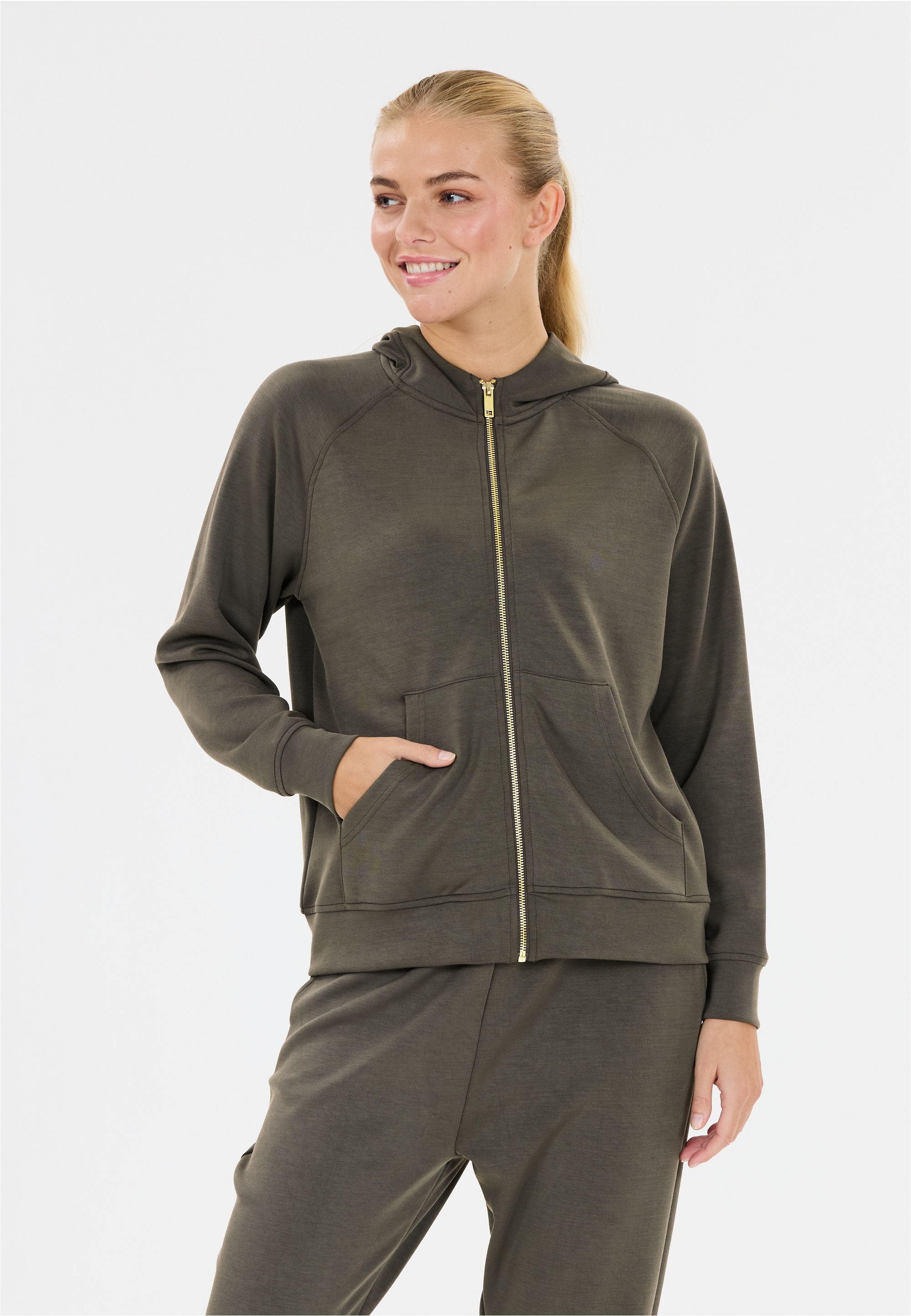 ATHLECIA "Jacey", in klassischem Design mit Kapuze
