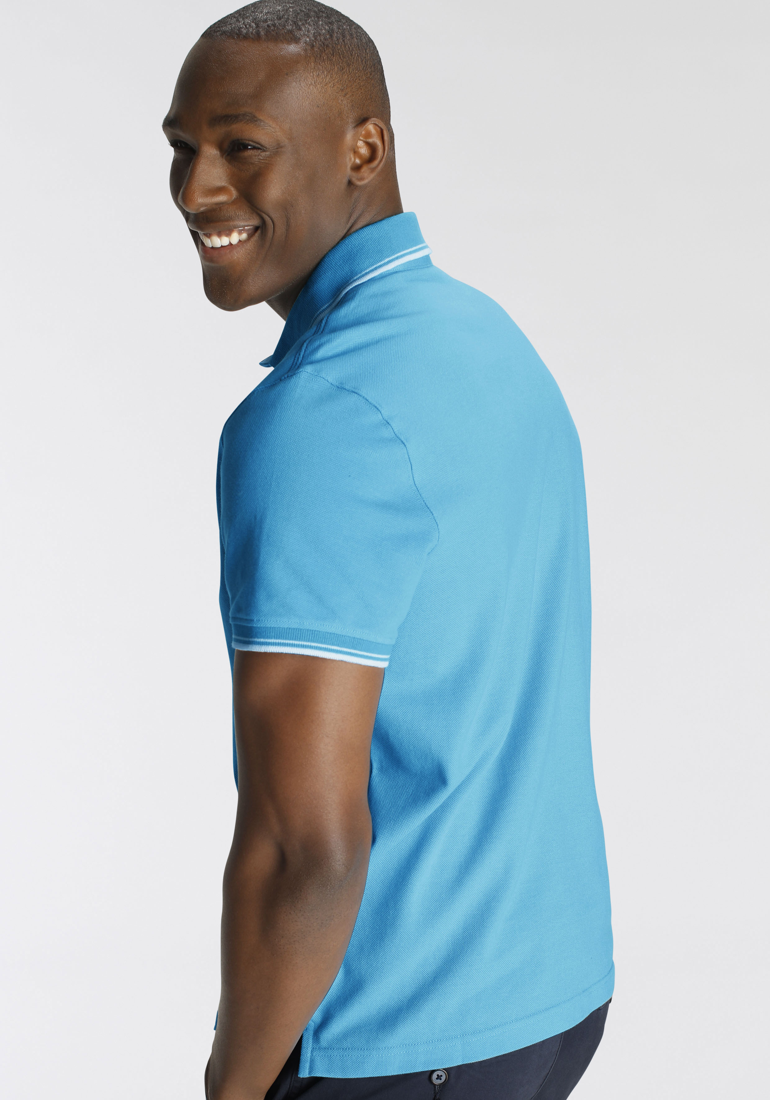 Thumbnail - DELMAO Poloshirt, Kurzarm, lockere Passform, Polokragen, für Tennis oder Golf
