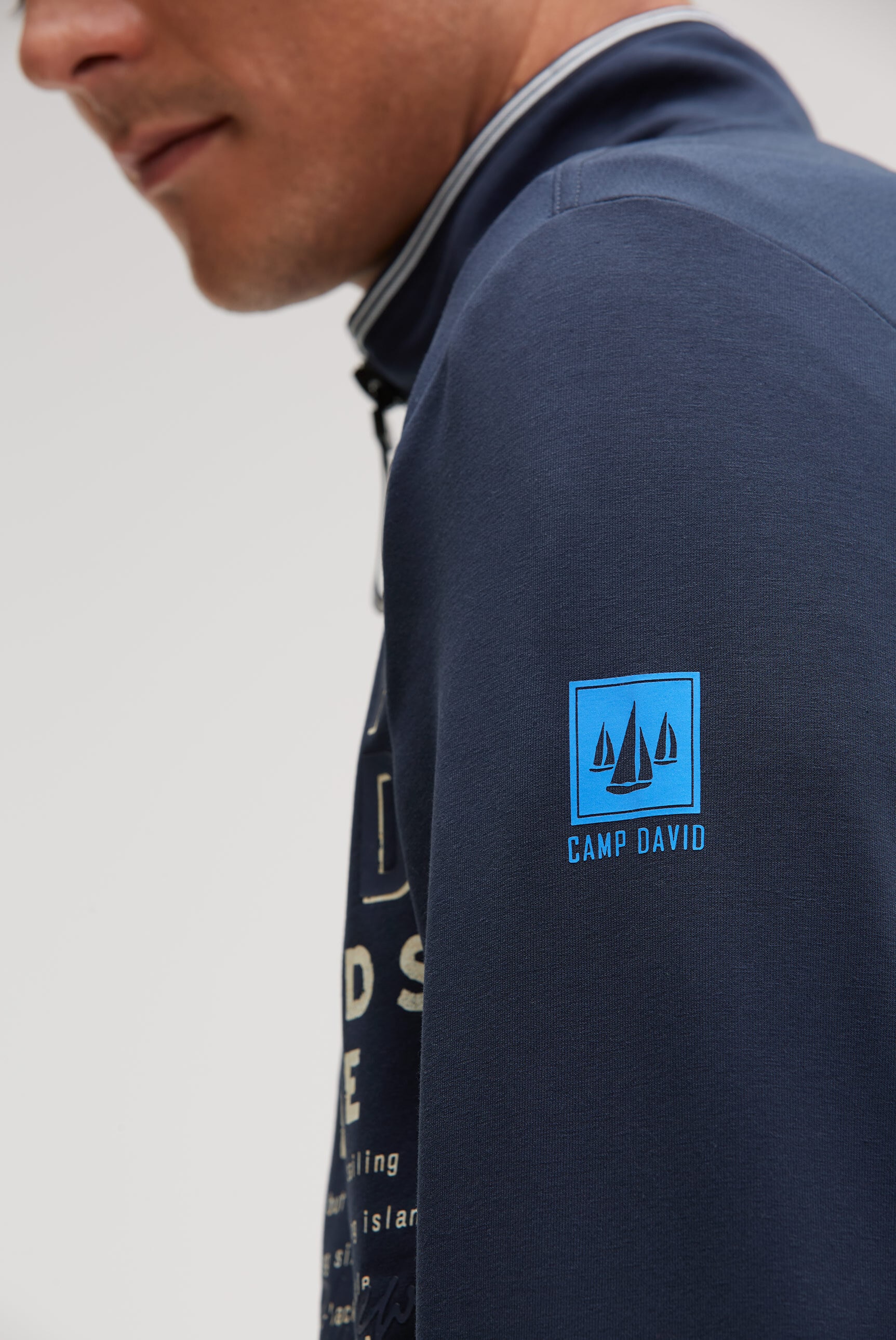 CAMP DAVID Sweatjacke mit reflektierenden Details