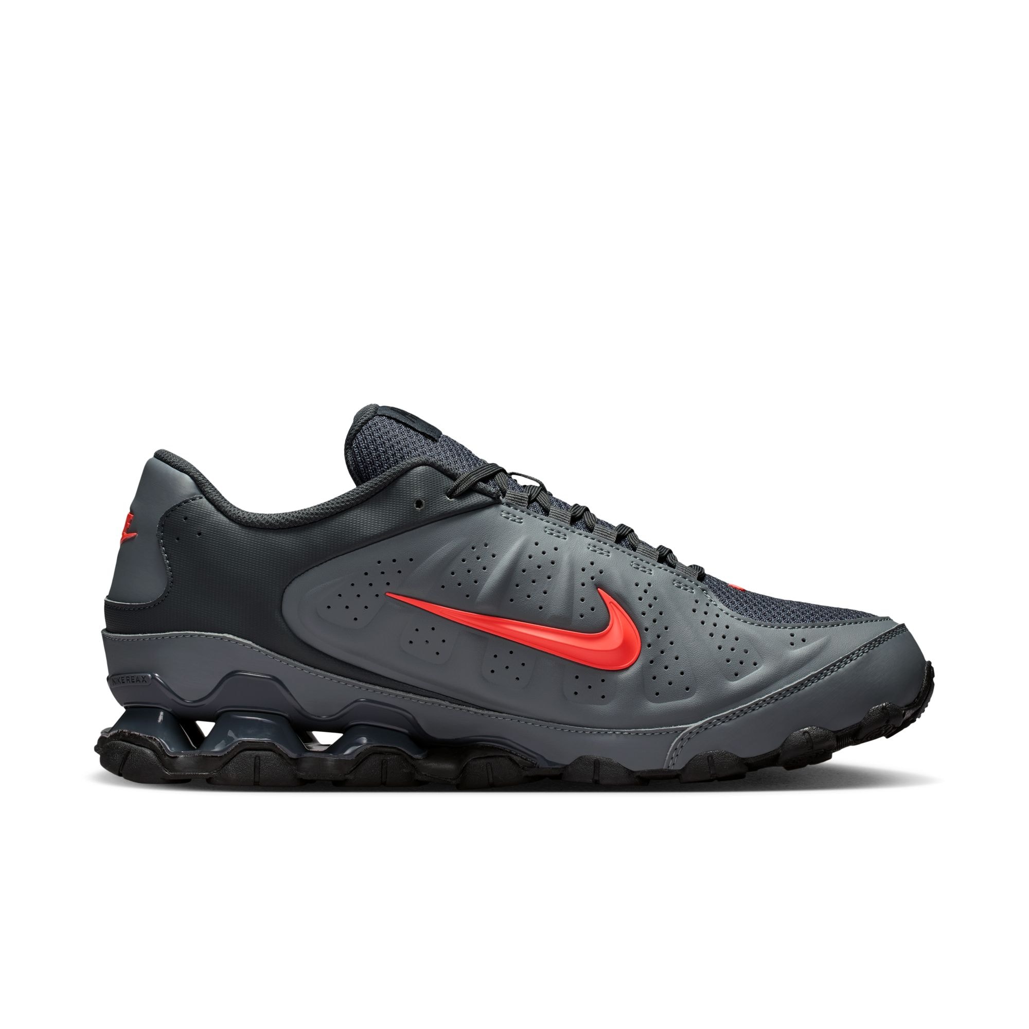 Nike Sportswear Sneaker »Reax 8«  inspiriert vom Design des Nike Shox