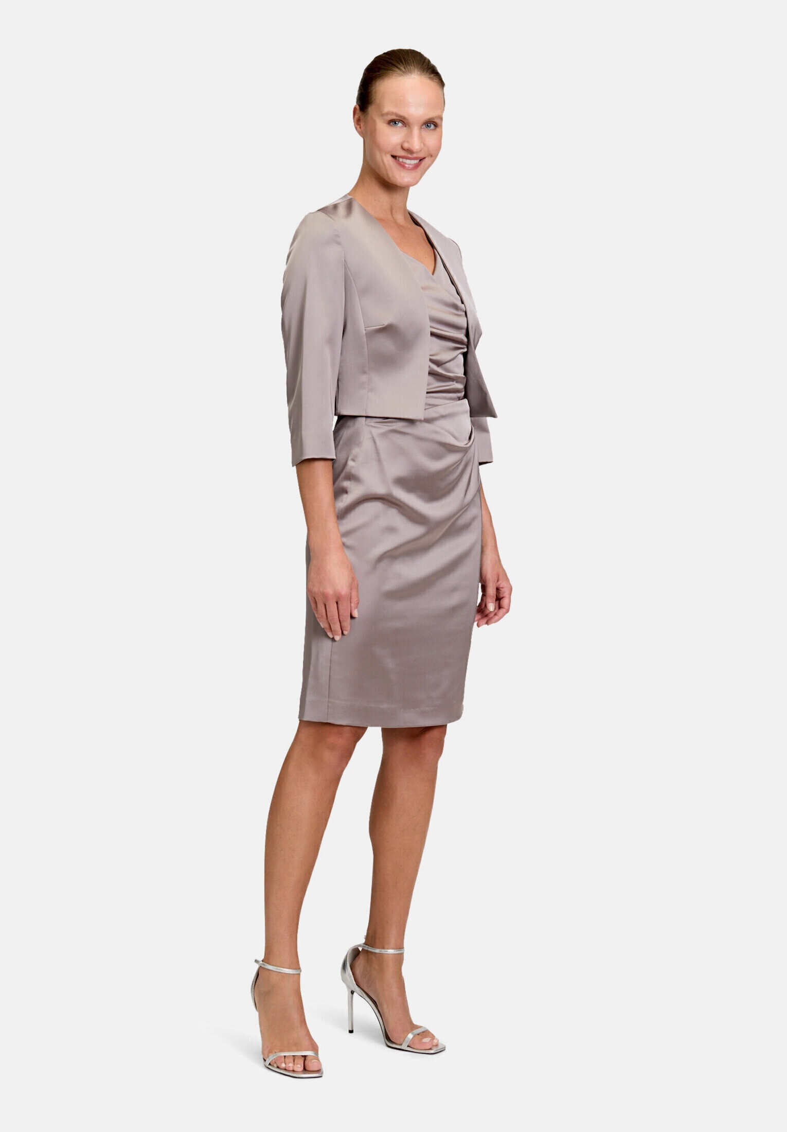 Vera Mont Bolerojacke "Damen mit Kellerfalten"