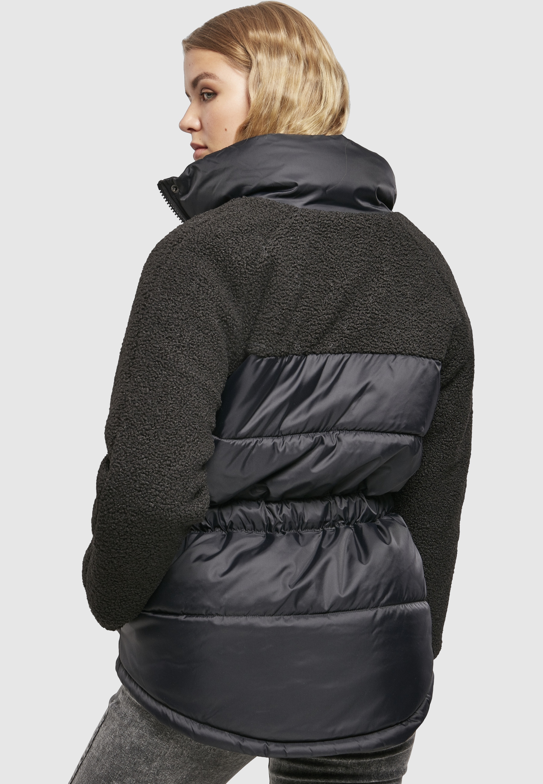 URBAN CLASSICS Winterjacke »Urban Classics Damen Ladies Sherpa Mix Puffer Jacket« 1 Stk. tlg. ohne Kapuze