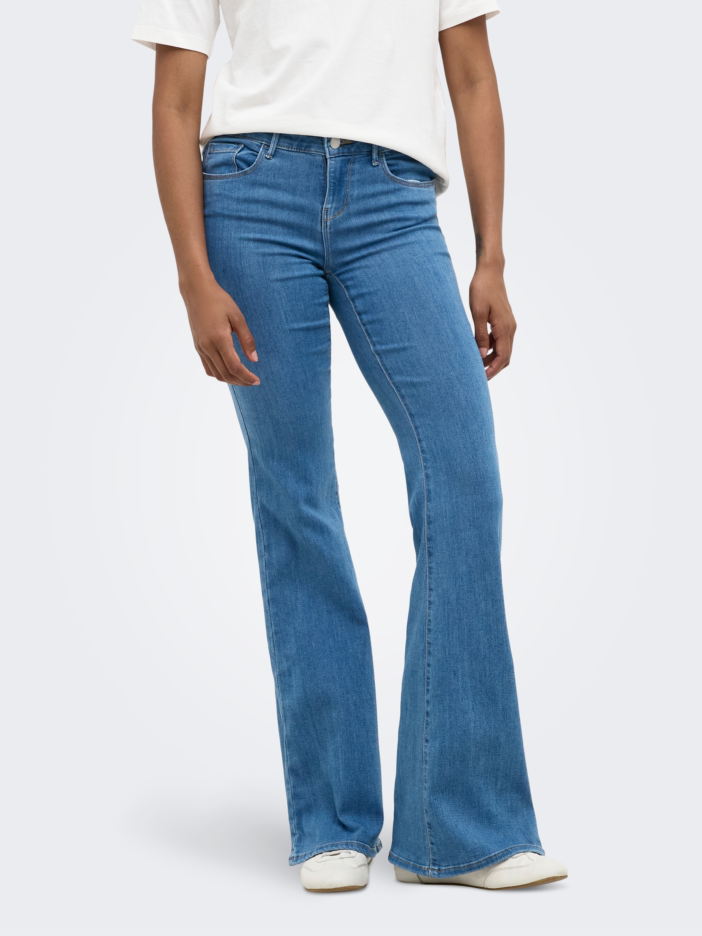 ONLY Bootcut-Jeans »ONLHELLA LOW RETRO FLARED DNM« Viskosemischung, bootcut fit