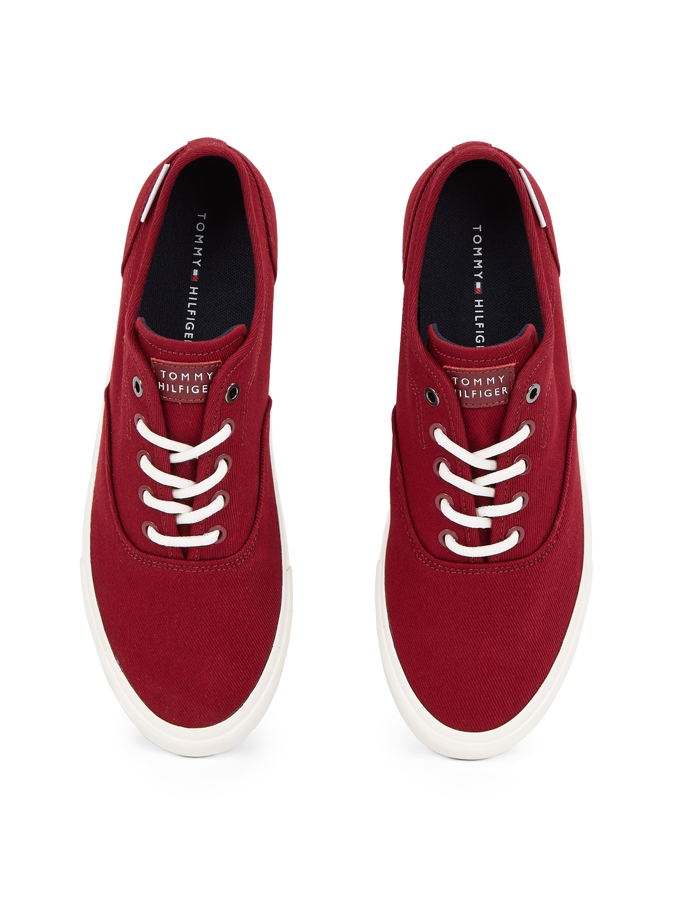 Tommy Hilfiger Sneaker »TH HI VULC LOW OXFORD TWILL«, Freizeitschuh, Halbschuh, Schnürschuh mit Label an der Ferse
