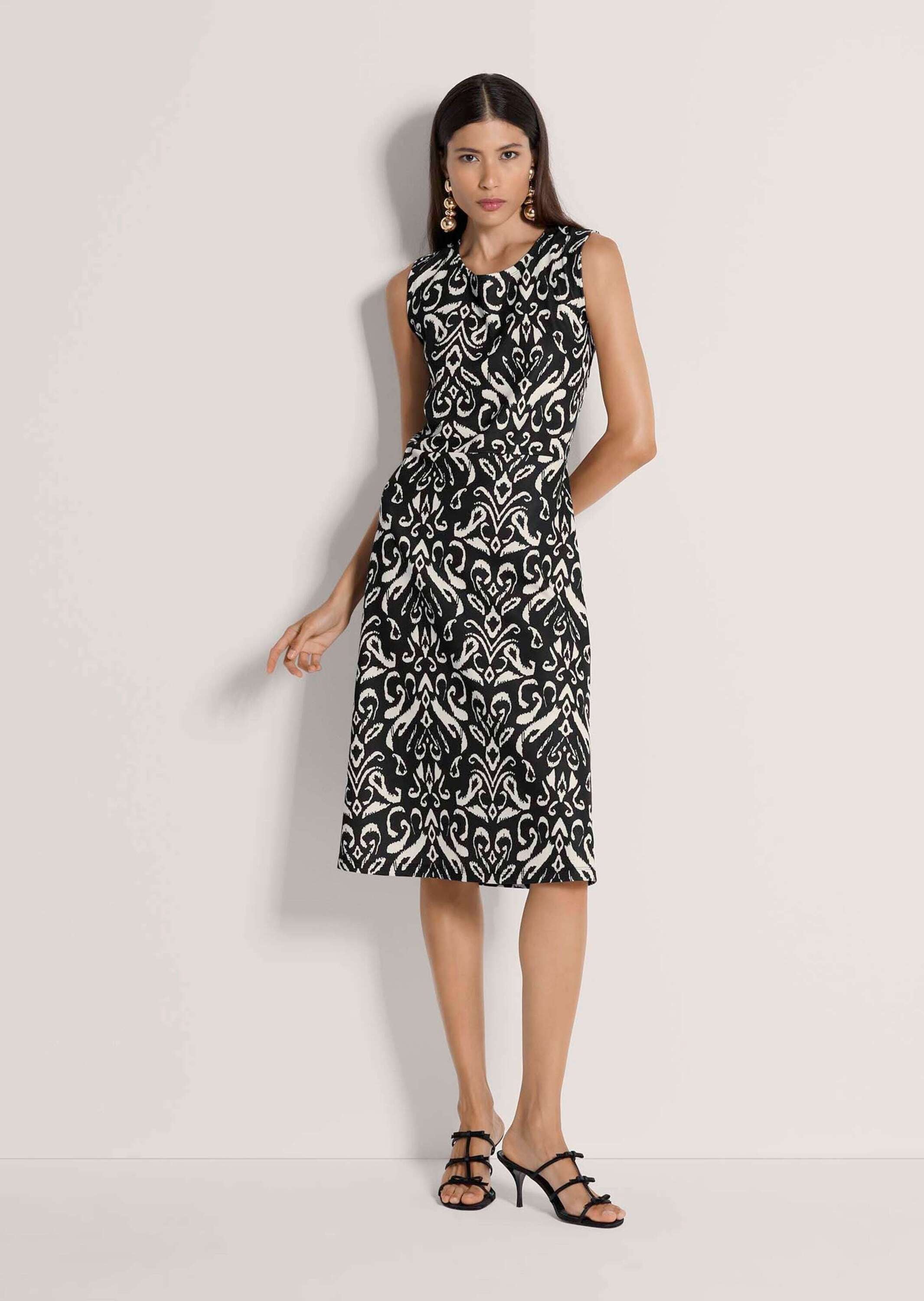 MADELEINE Midikleid »Midikleid Sommerkleid mit Unikat-Print« Taillieungsnaht