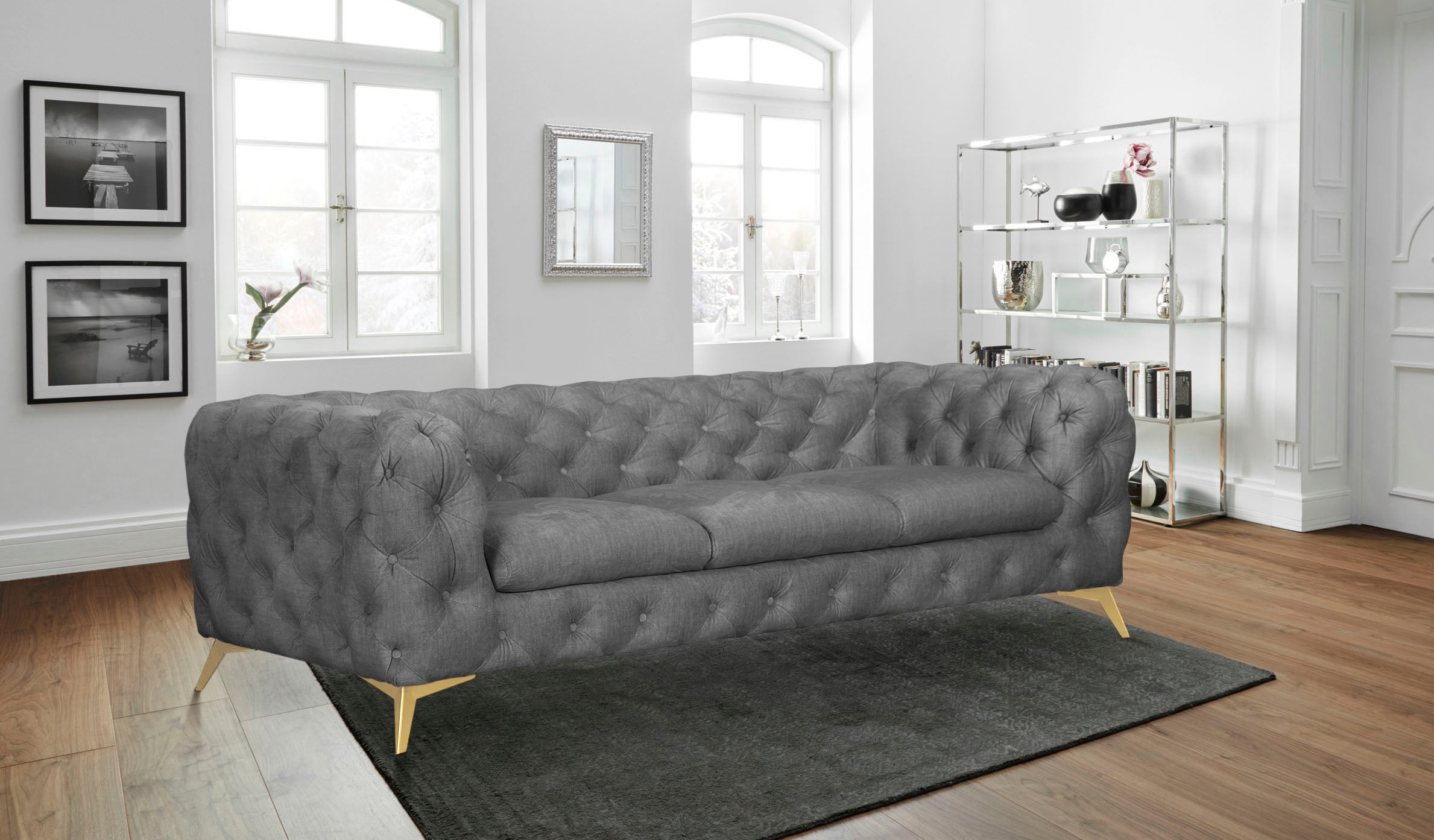 Leonique Chesterfield-Sofa »Glynis«, aufwändige Knopfheftung, moderne Chesterfield Optik, Fußfarbe wählbar