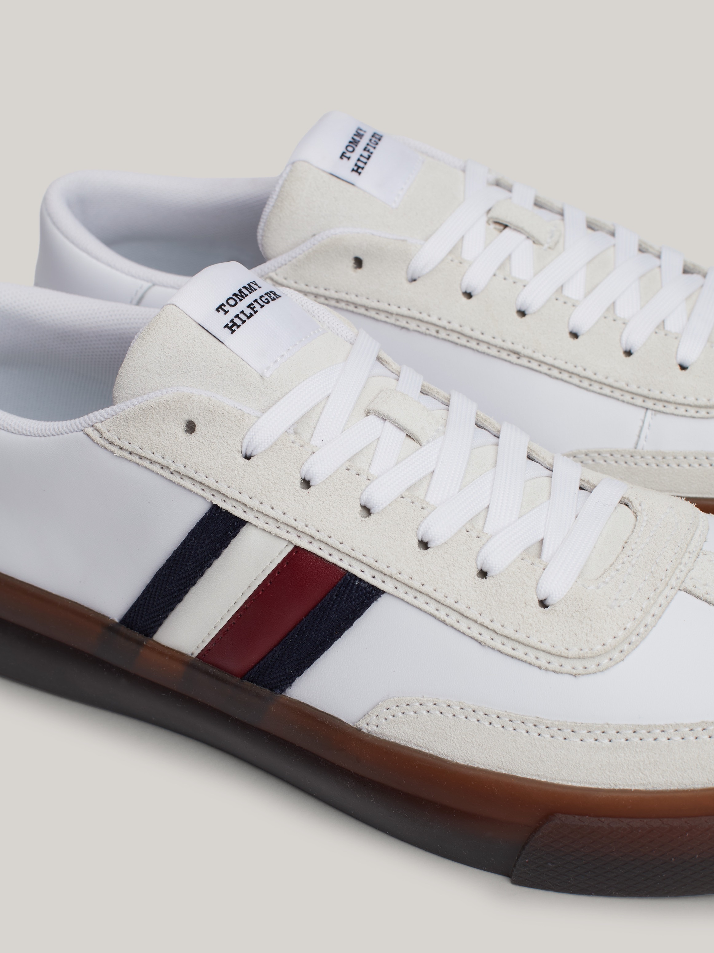 Tommy Hilfiger Sneaker »TH CUPSET TERRACE«, Freizeitschuh, Halbschuh, Schnürschuh mit seitlichen Streifen